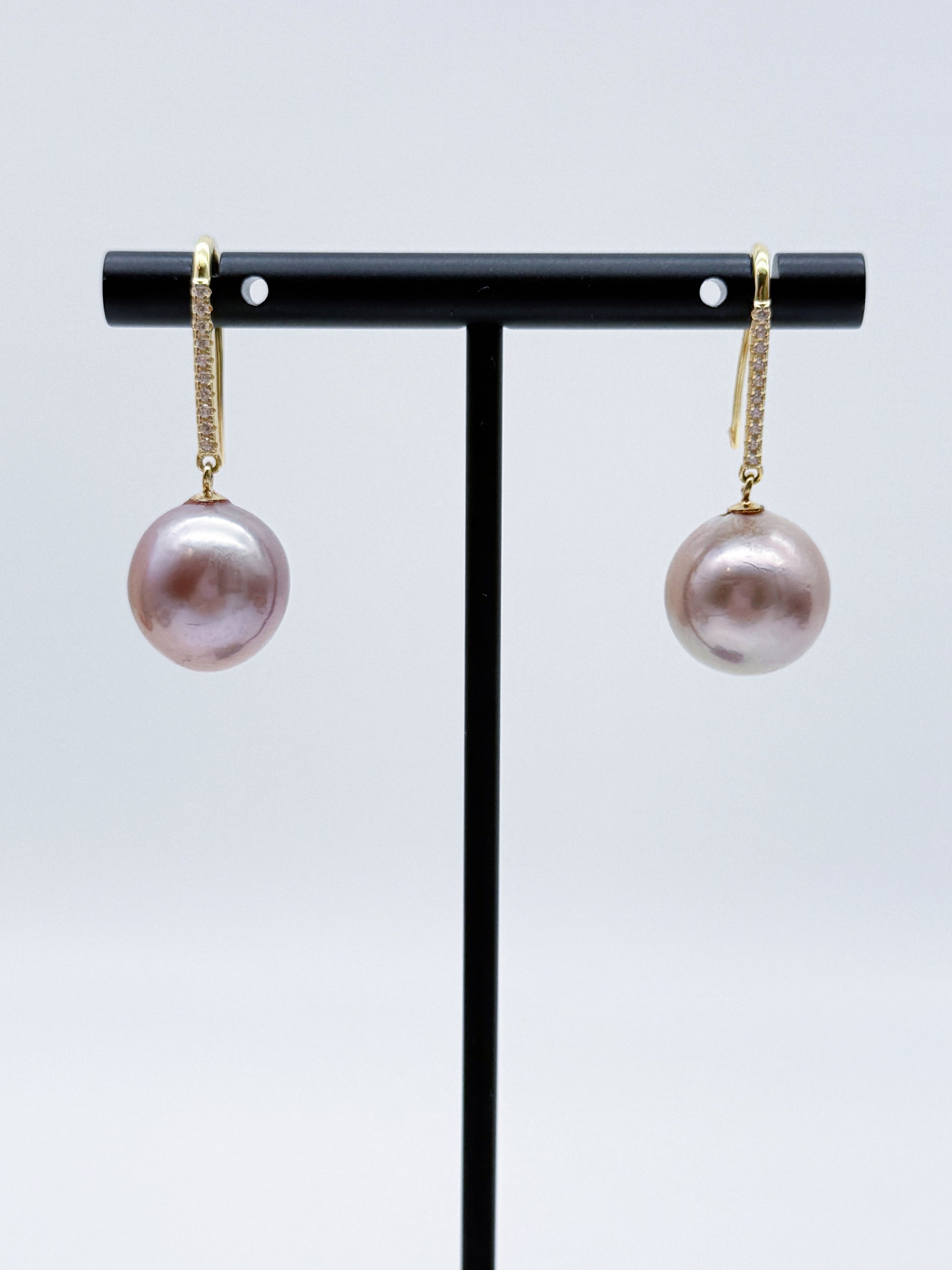 NATURAL PINK PEARL EARRINGS 