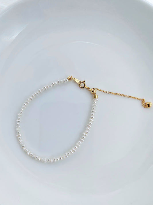 MINI FRESHWATER KESHI PEARL BRACELET