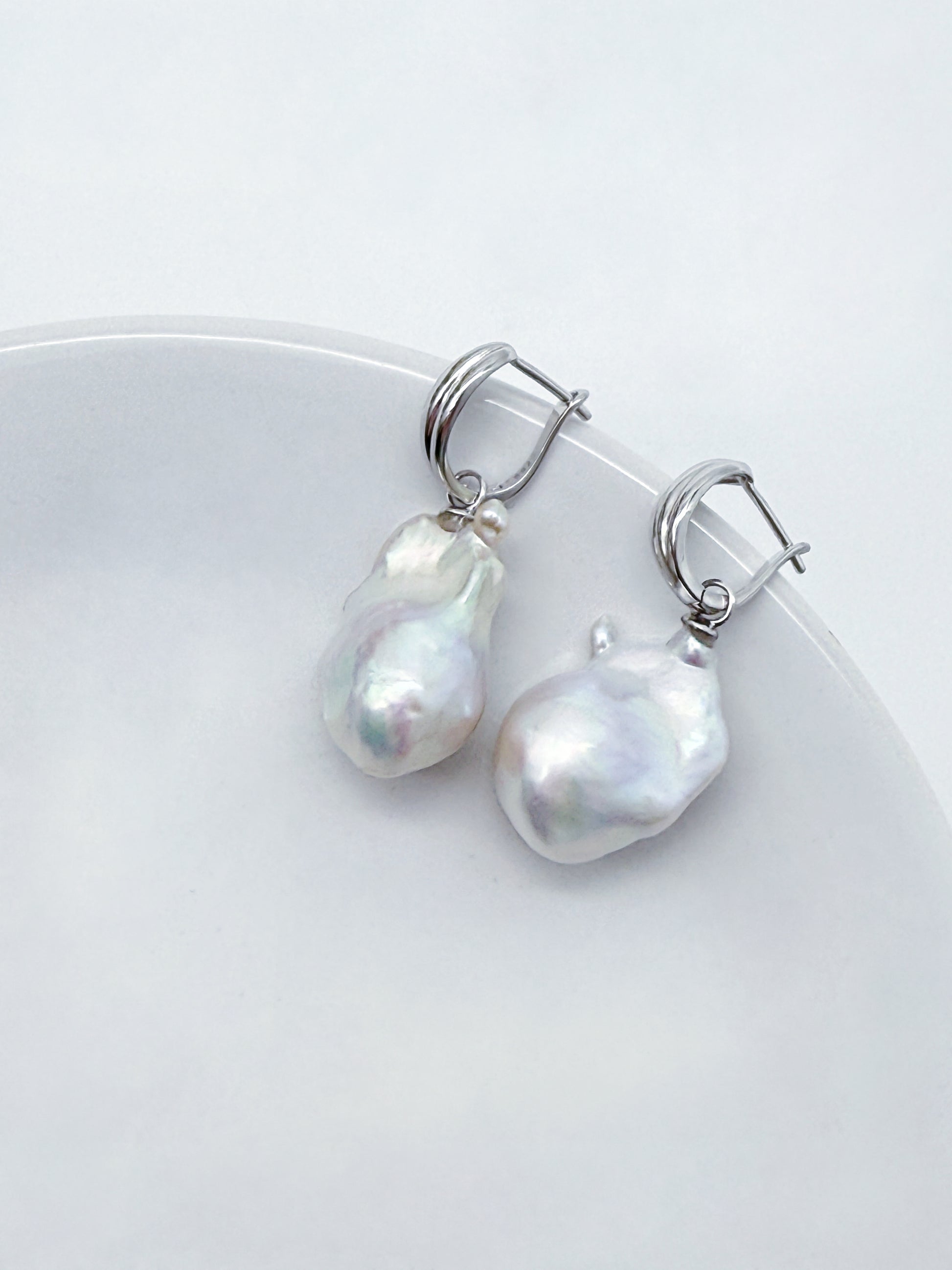 LARGE WHITE BAROQUE PEARL EARRINGS WITH A RAINBOW ORIENT