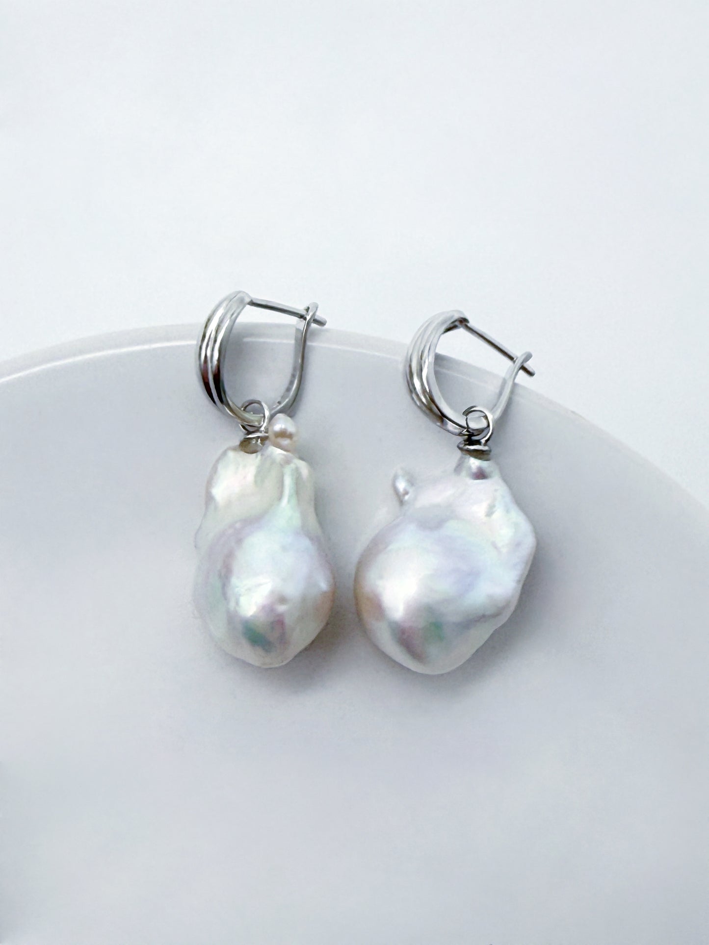 LARGE WHITE BAROQUE PEARL EARRINGS WITH A RAINBOW ORIENT