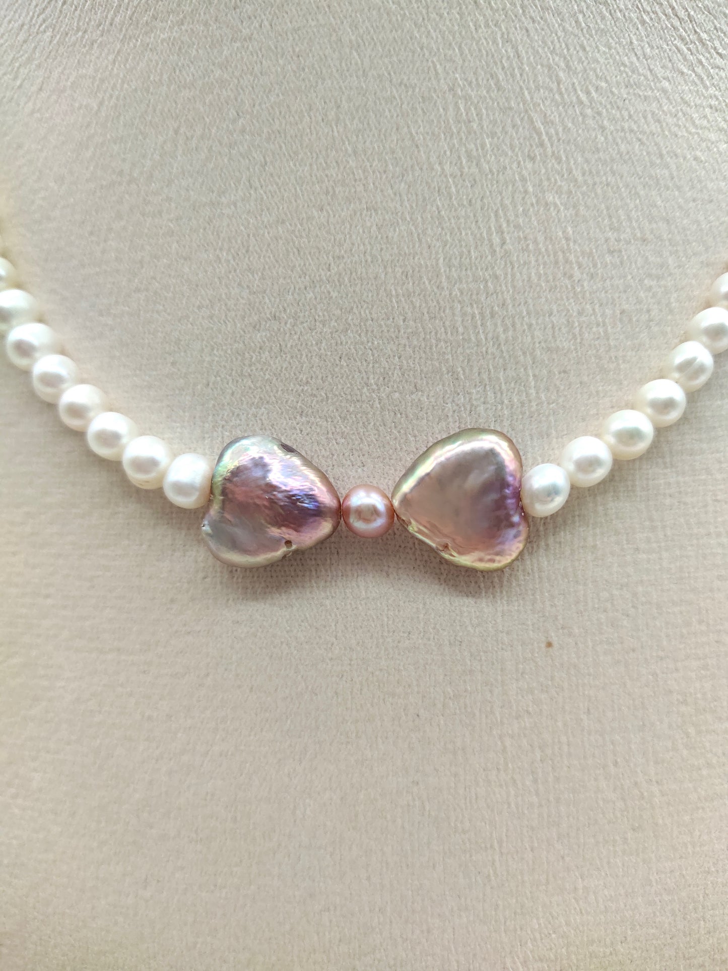 PINK BOW PEARL NECKLACE