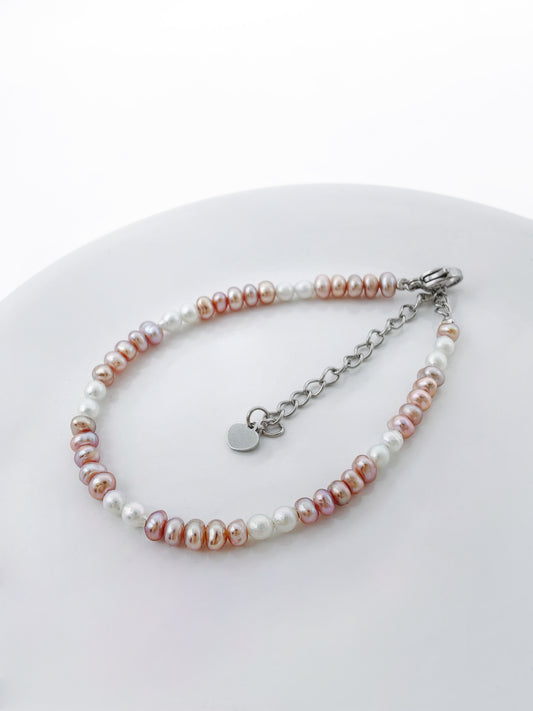 BABY PEARL BRACELET WITH PINK PEARLS