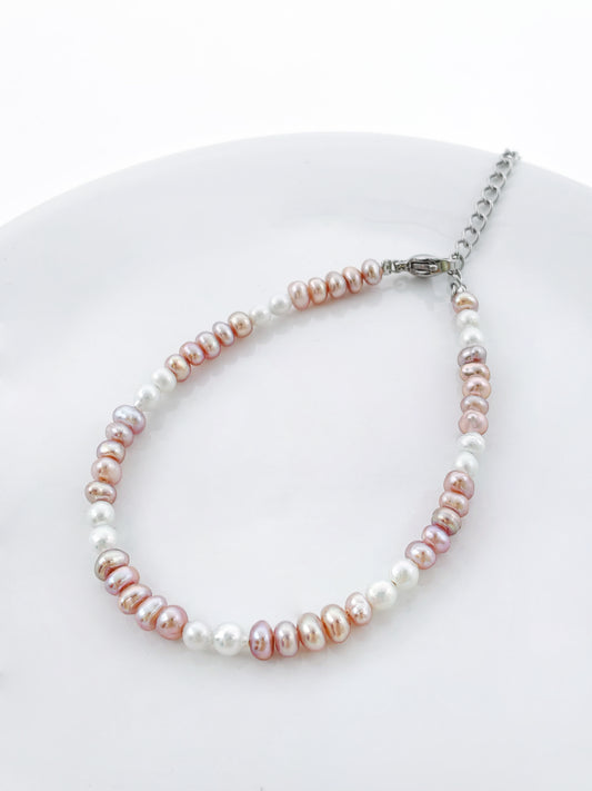 BABY PEARL BRACELET WITH PINK PEARLS