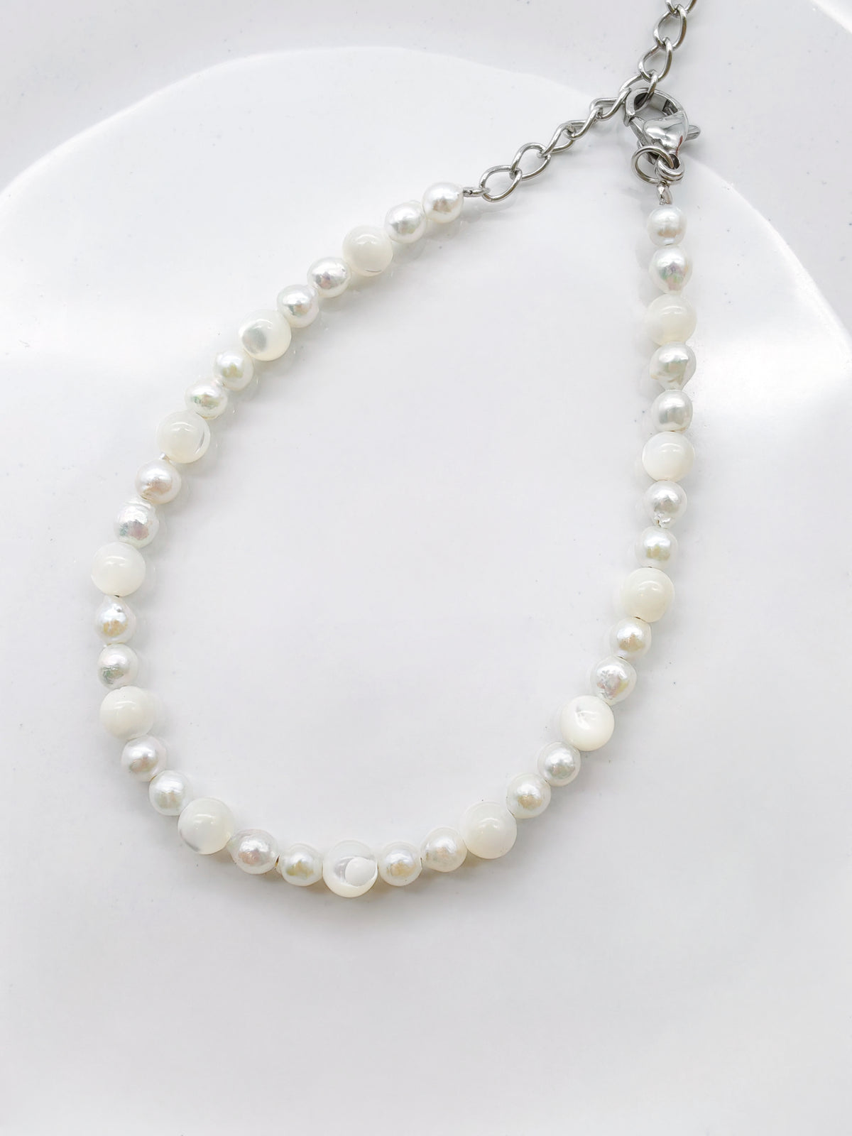 FRESHWATER PEARL WITH MOTHER OF PEARL BRACELET
