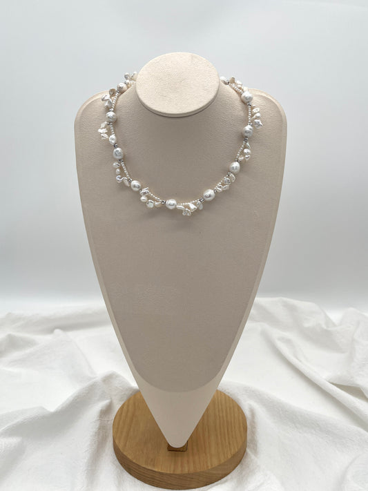 LACE PEARL NECKLACE