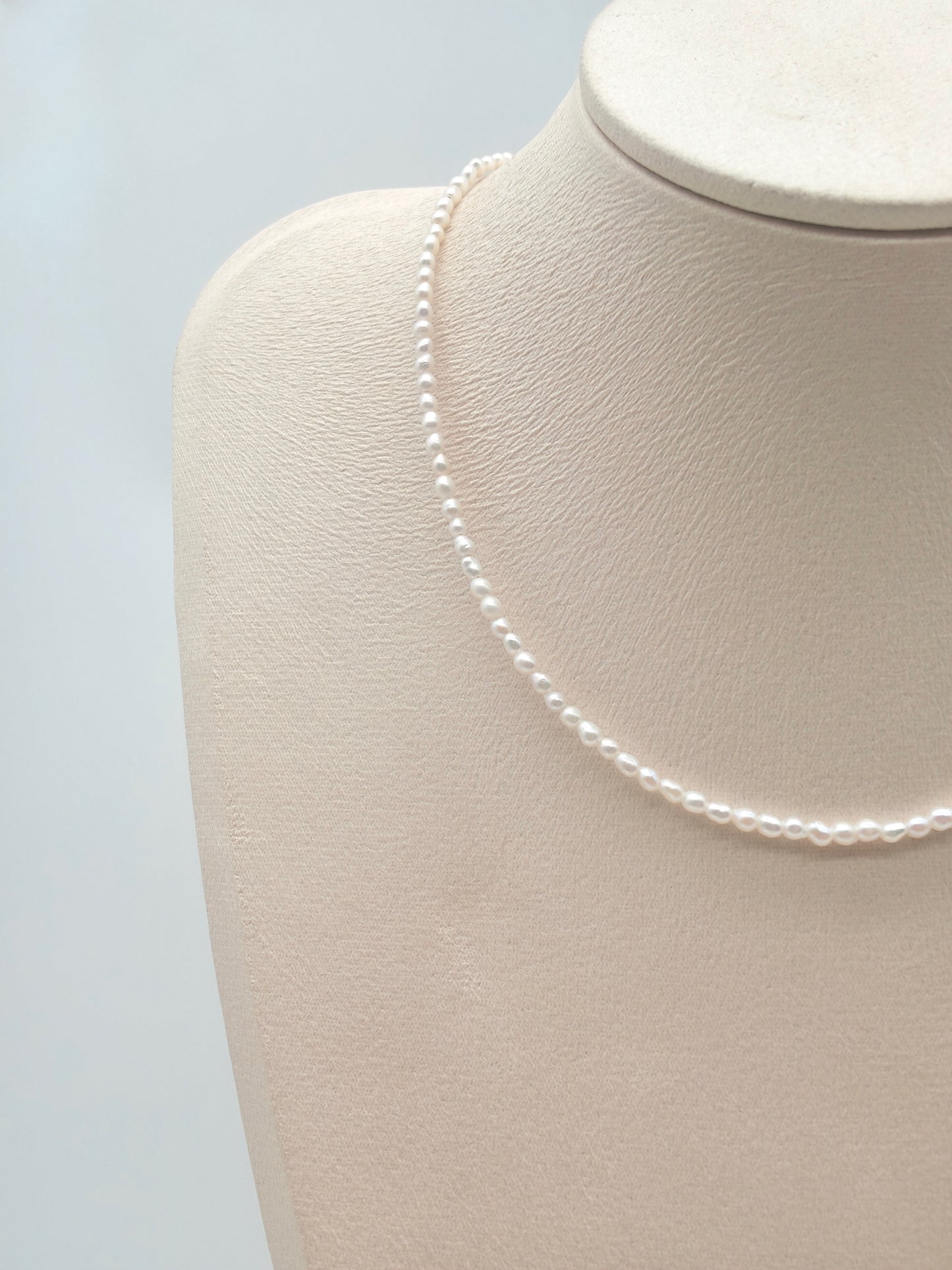 BABY RICE PEARL NECKLACE