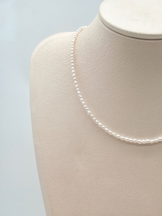 BABY RICE PEARL NECKLACE