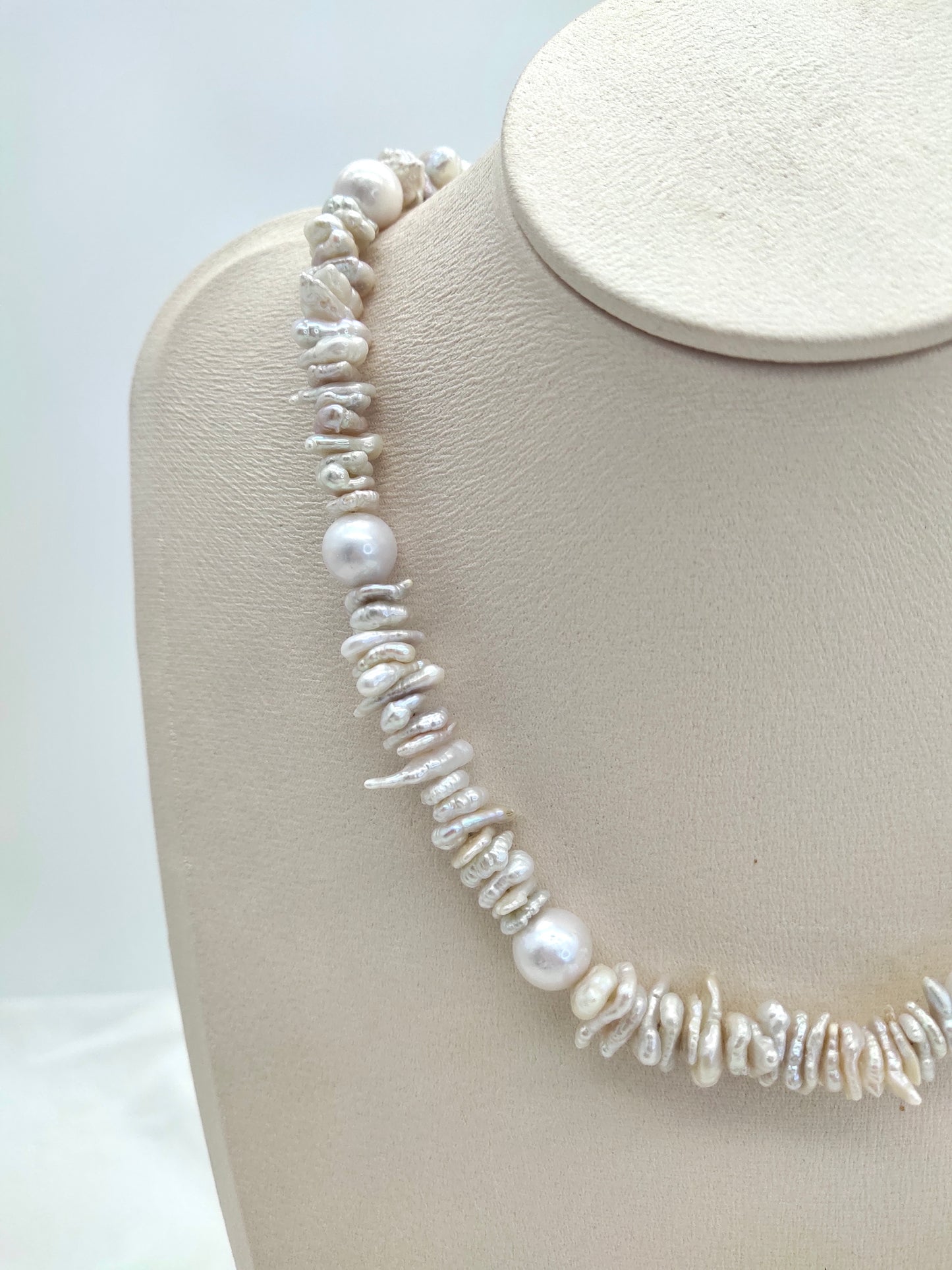 KESHI_PEARL_NECKLACE