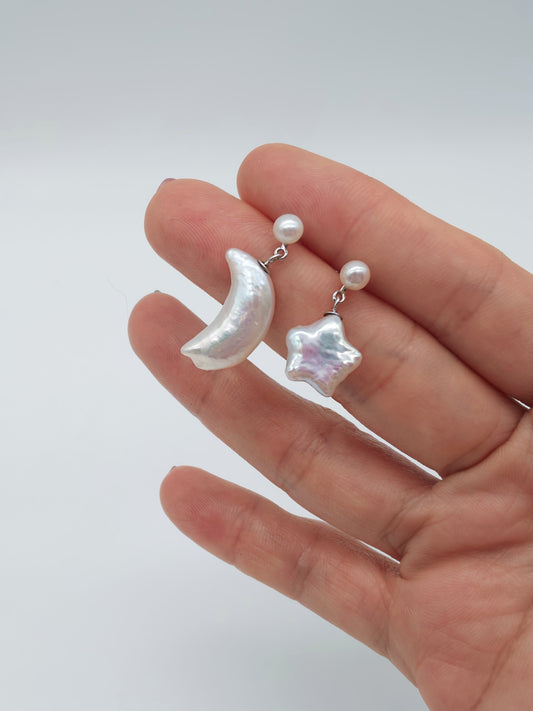 WHITE STAR & MOON PEARL EARRINGS