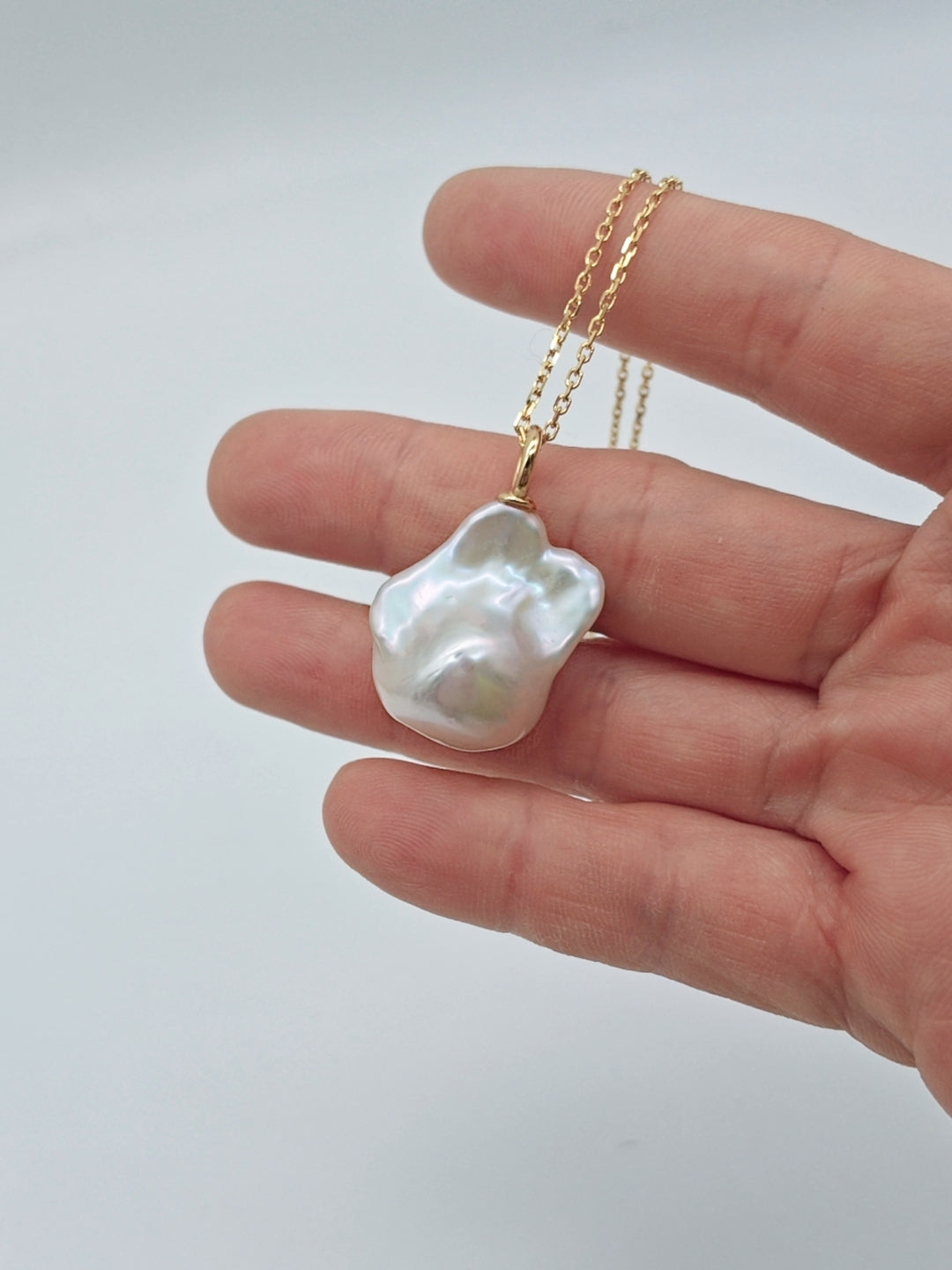 LARGE WHITE BAROQUE PEARL PENDANT