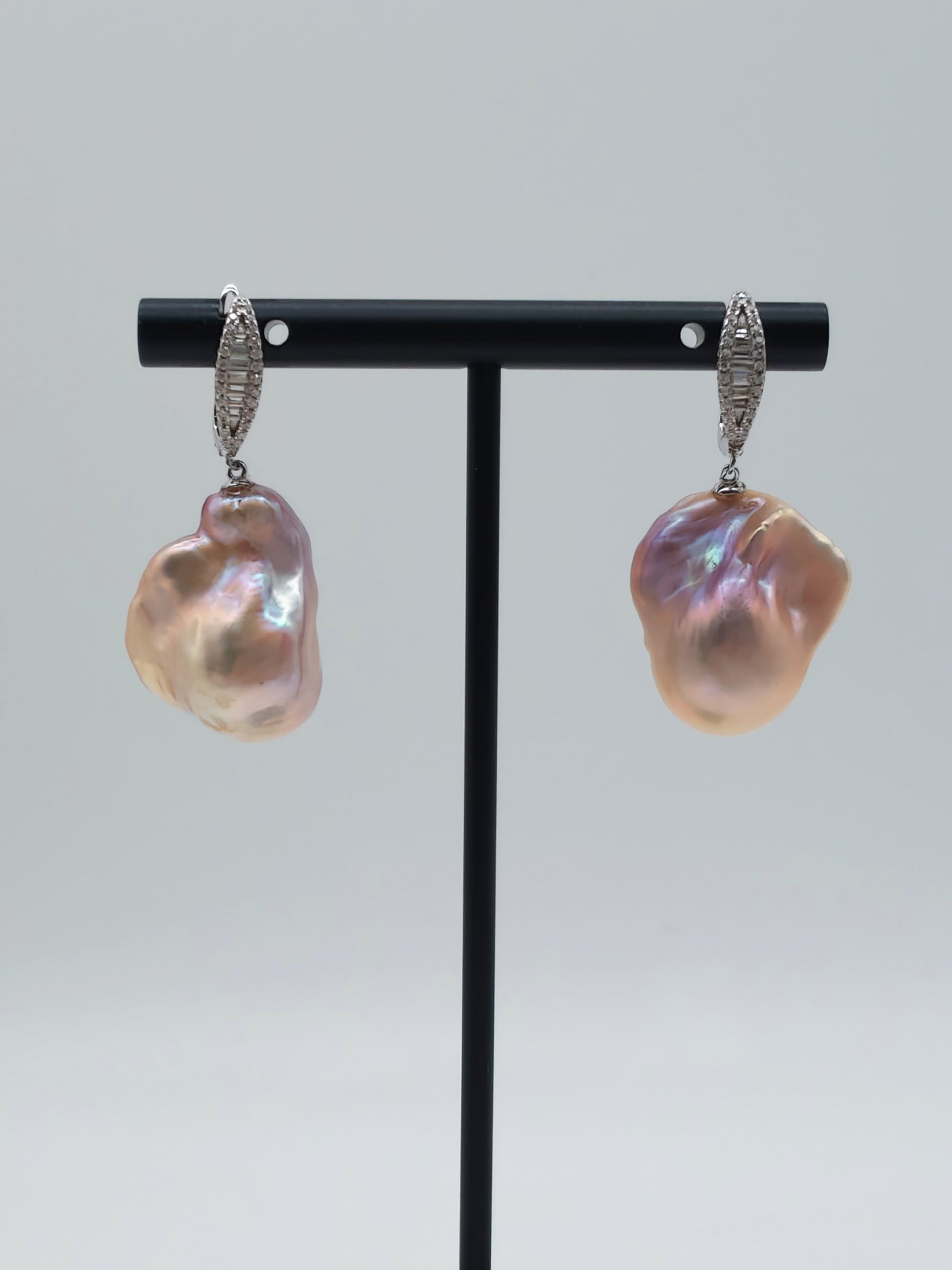 IRIDESCENT BAROQUE PEARL EARRINGS