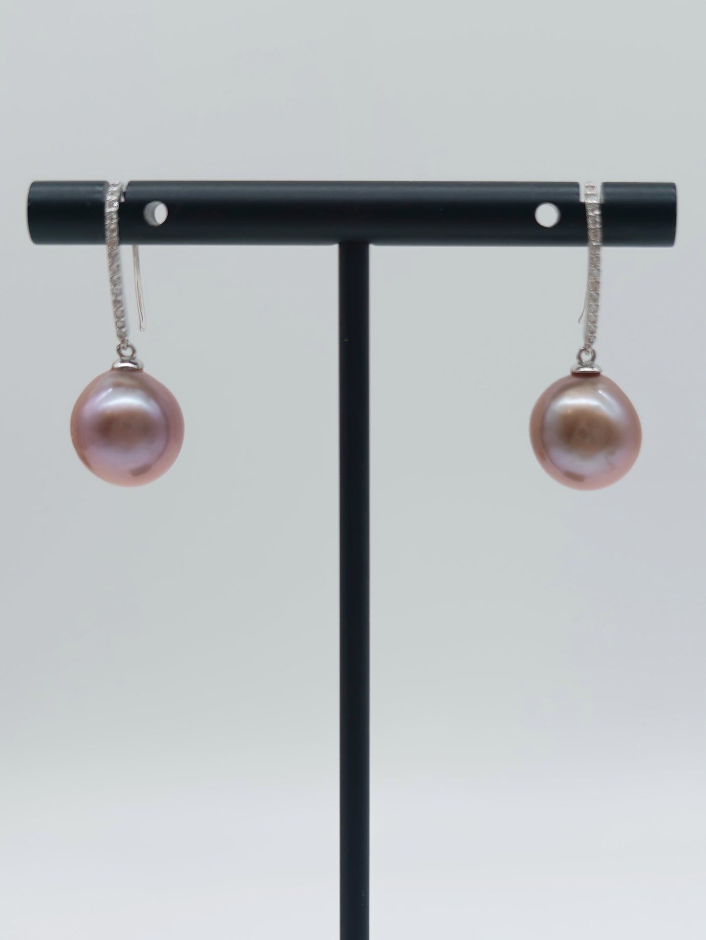 NATURAL PINK PEARL EARRINGS