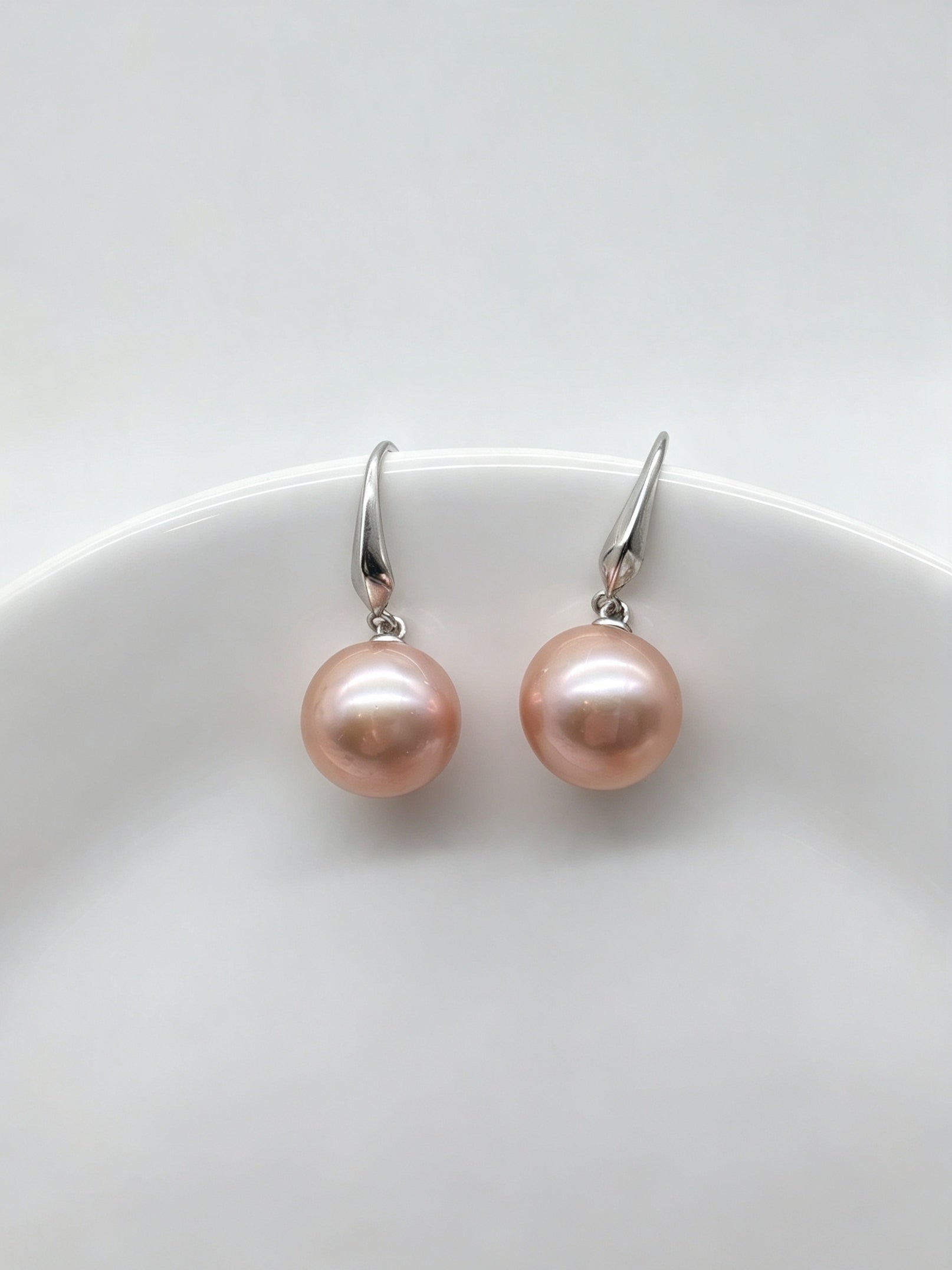 NATURAL PINK  PEARL EARRINGS