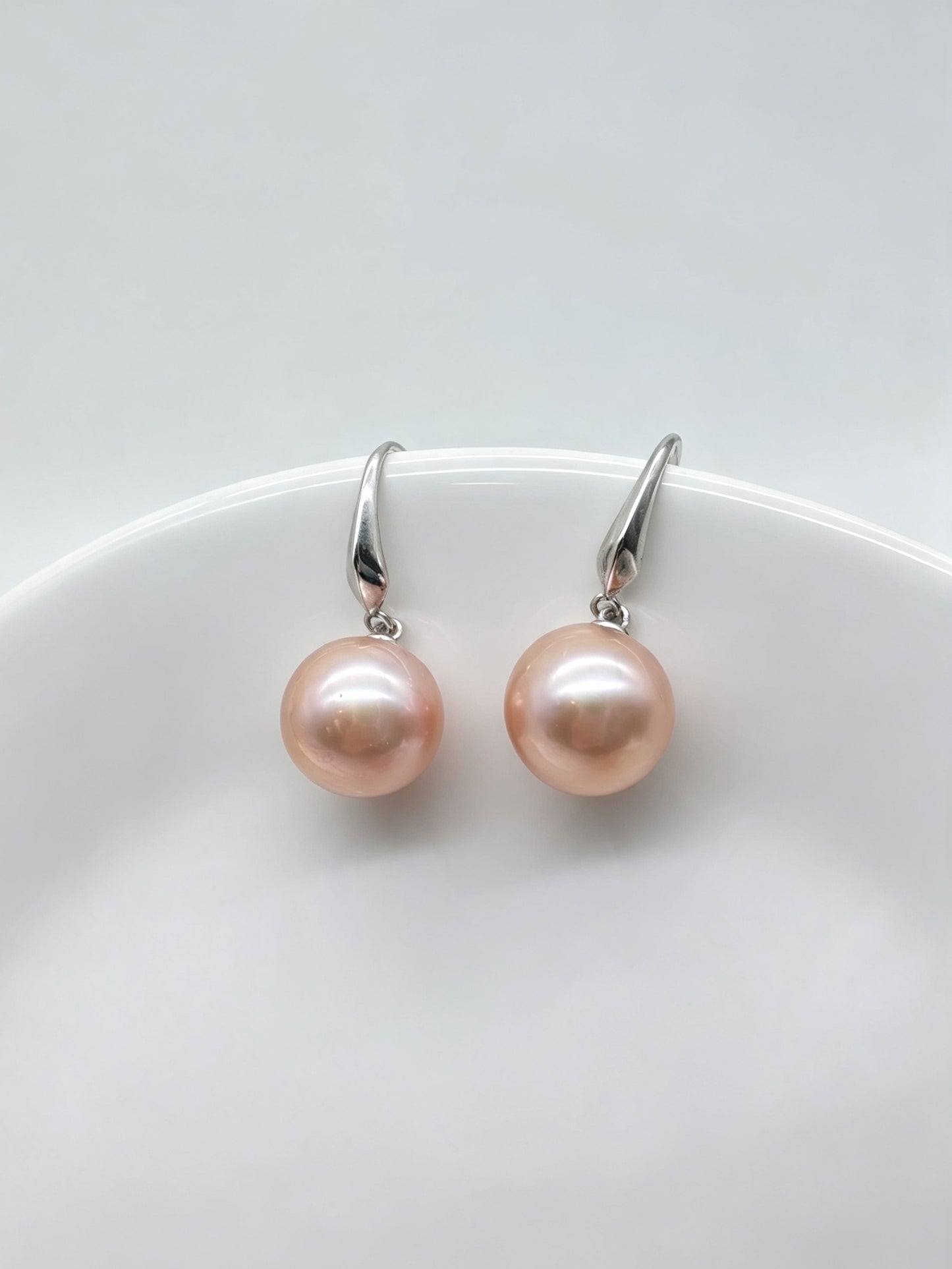 NATURAL PINK  PEARL EARRINGS