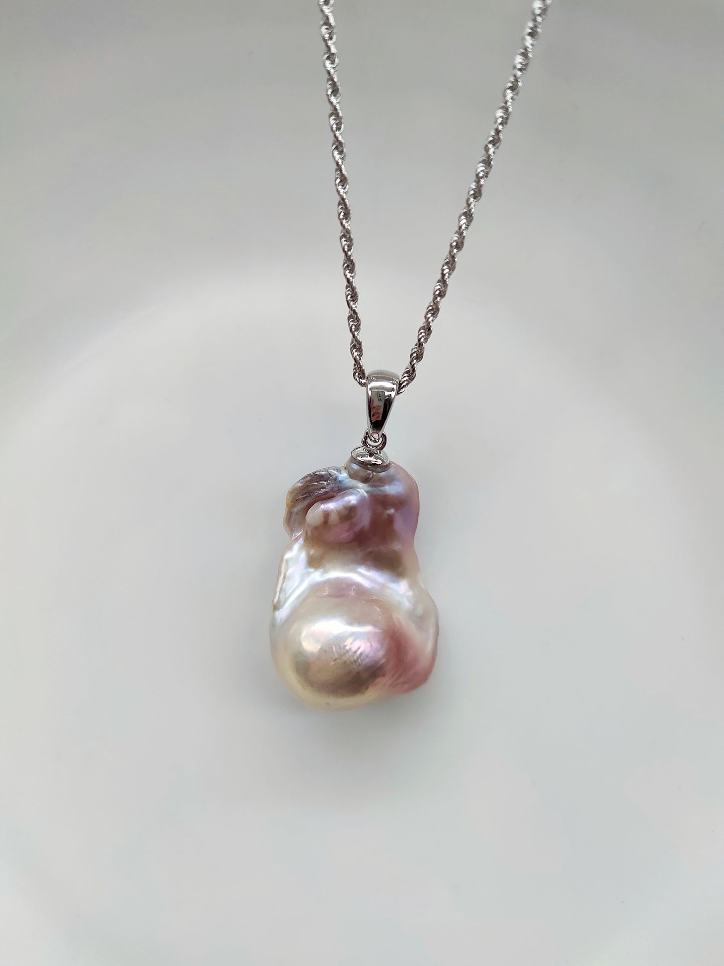 COLOURFUL BAROQUE PEARL PENDANT