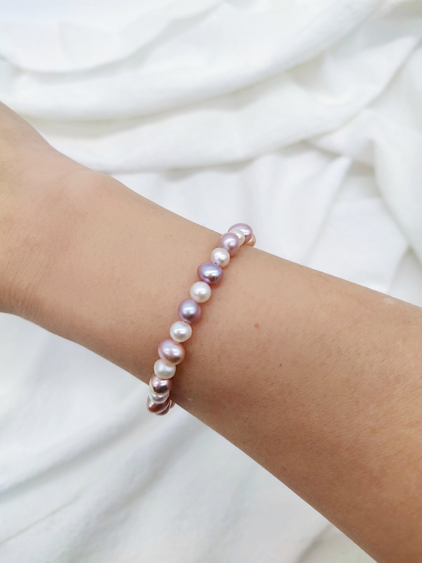 JACARANDA FRESHWATER PEARL BRACELET