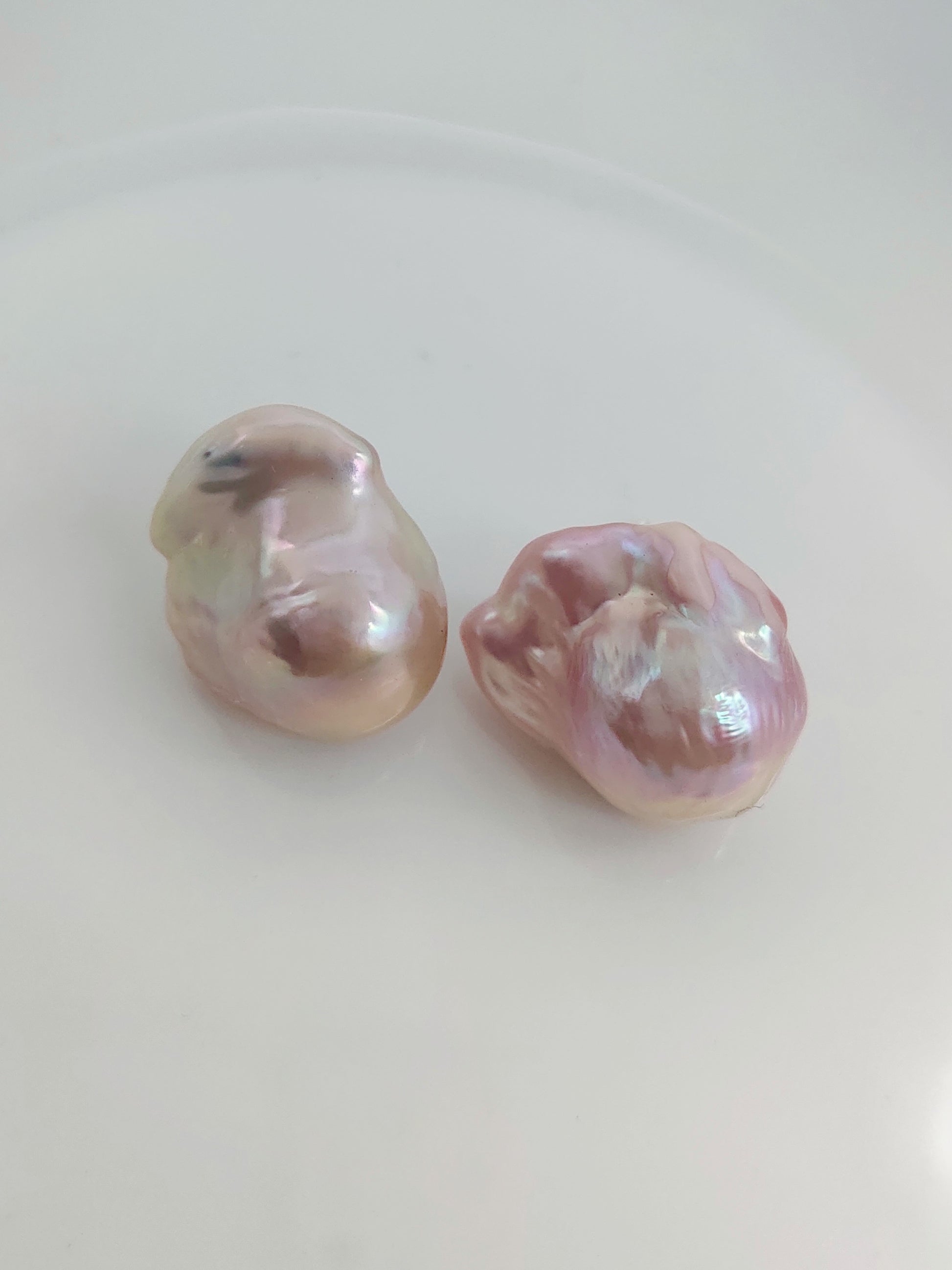 NATURAL PINK BAROQUE PEARL STUD EARRINGS