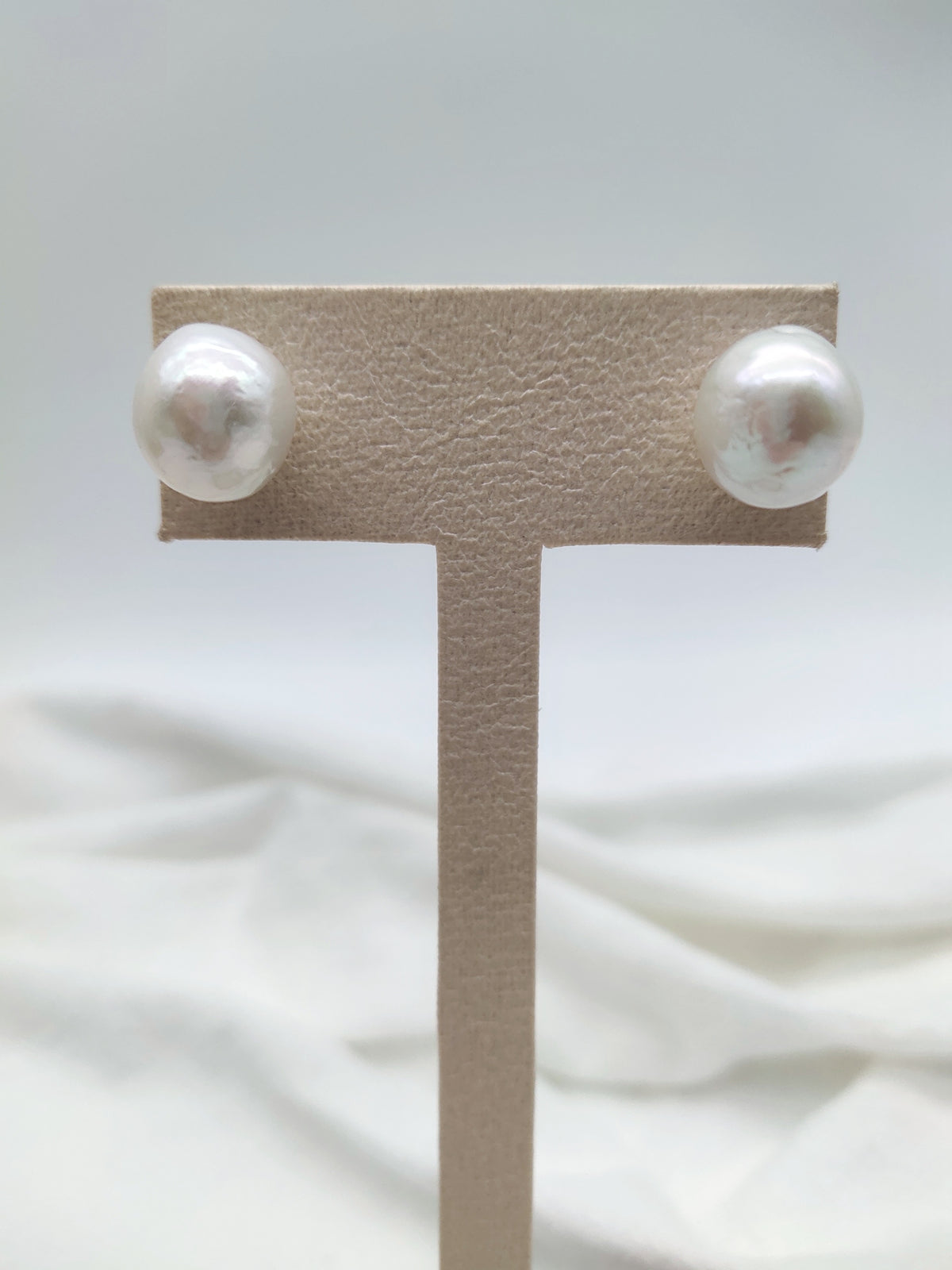 LARGE RIPPLE FRESHWATER PEARL STUD EARRINGS
