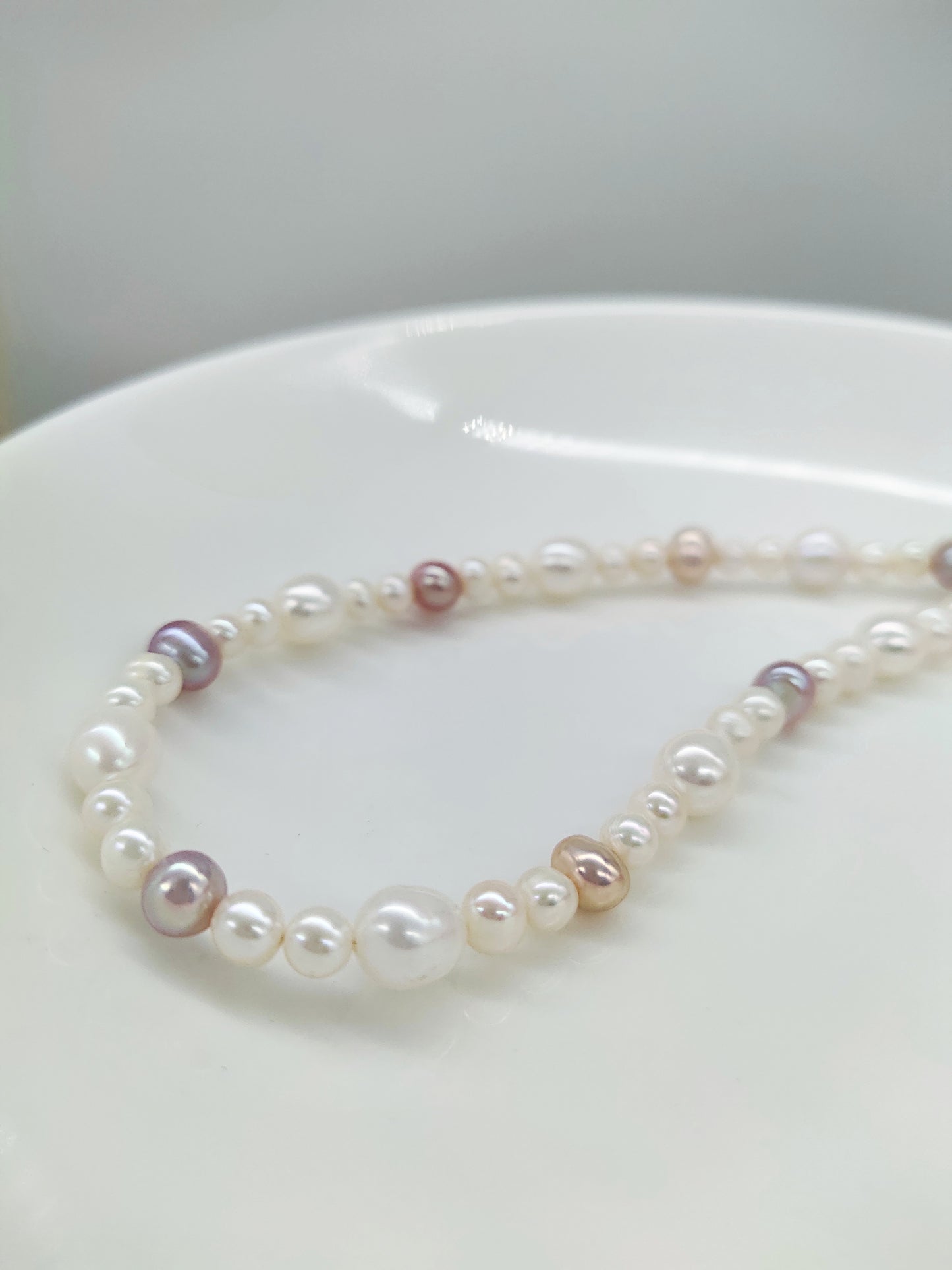 FRESHWATER PEARL NECKLACE WITH PINK PEARLS