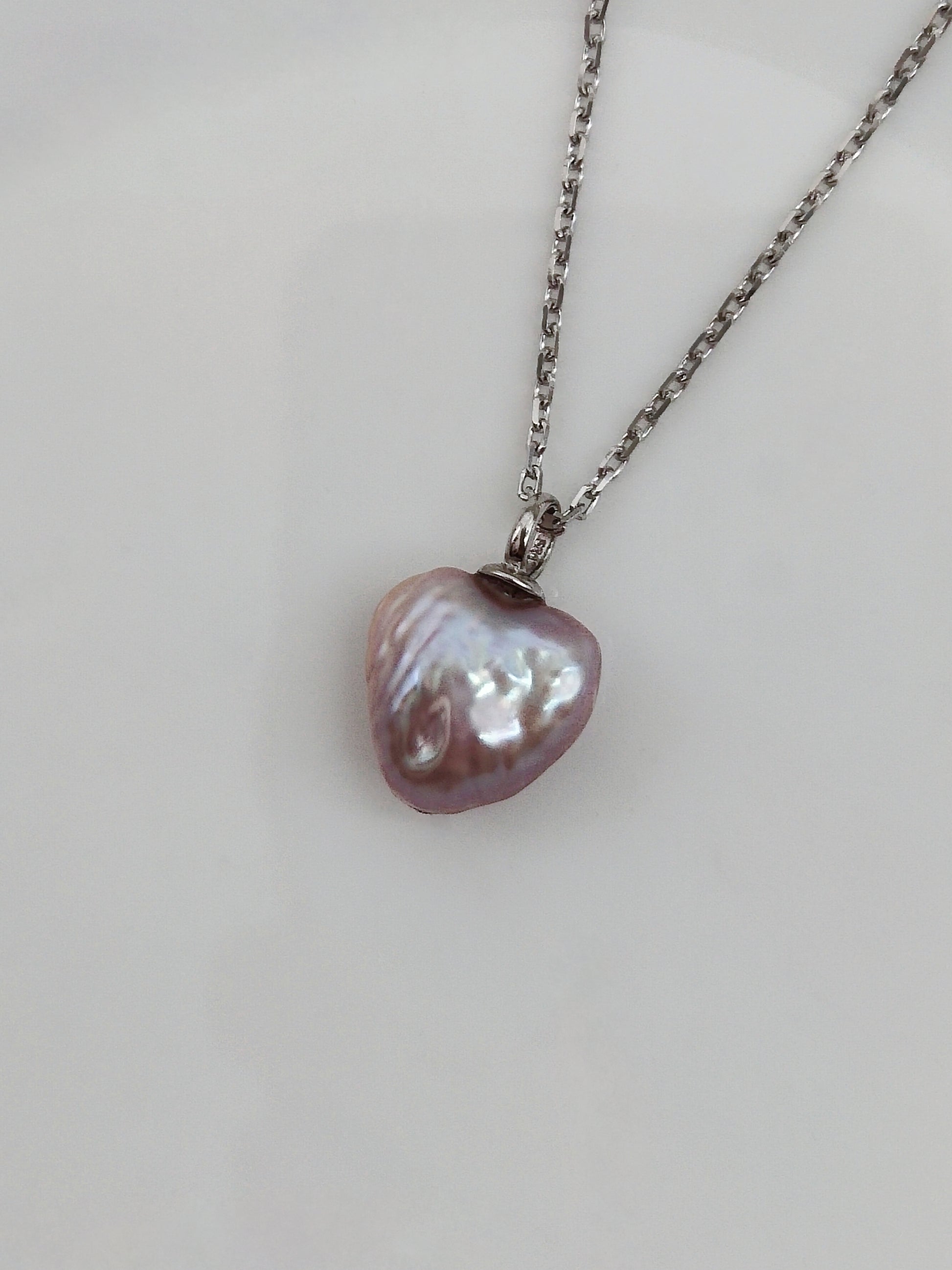 PINK COLOUR LOVE HEART PEARL PENDANT