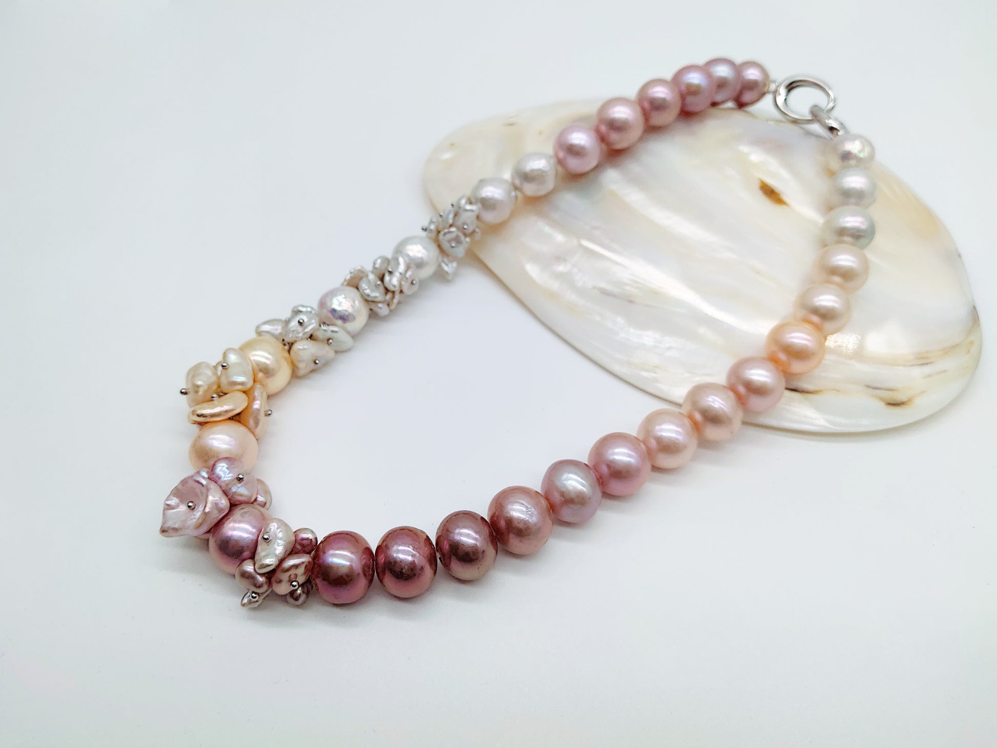 CUSTOM MADE GRADIENT PEARL NACKLACE