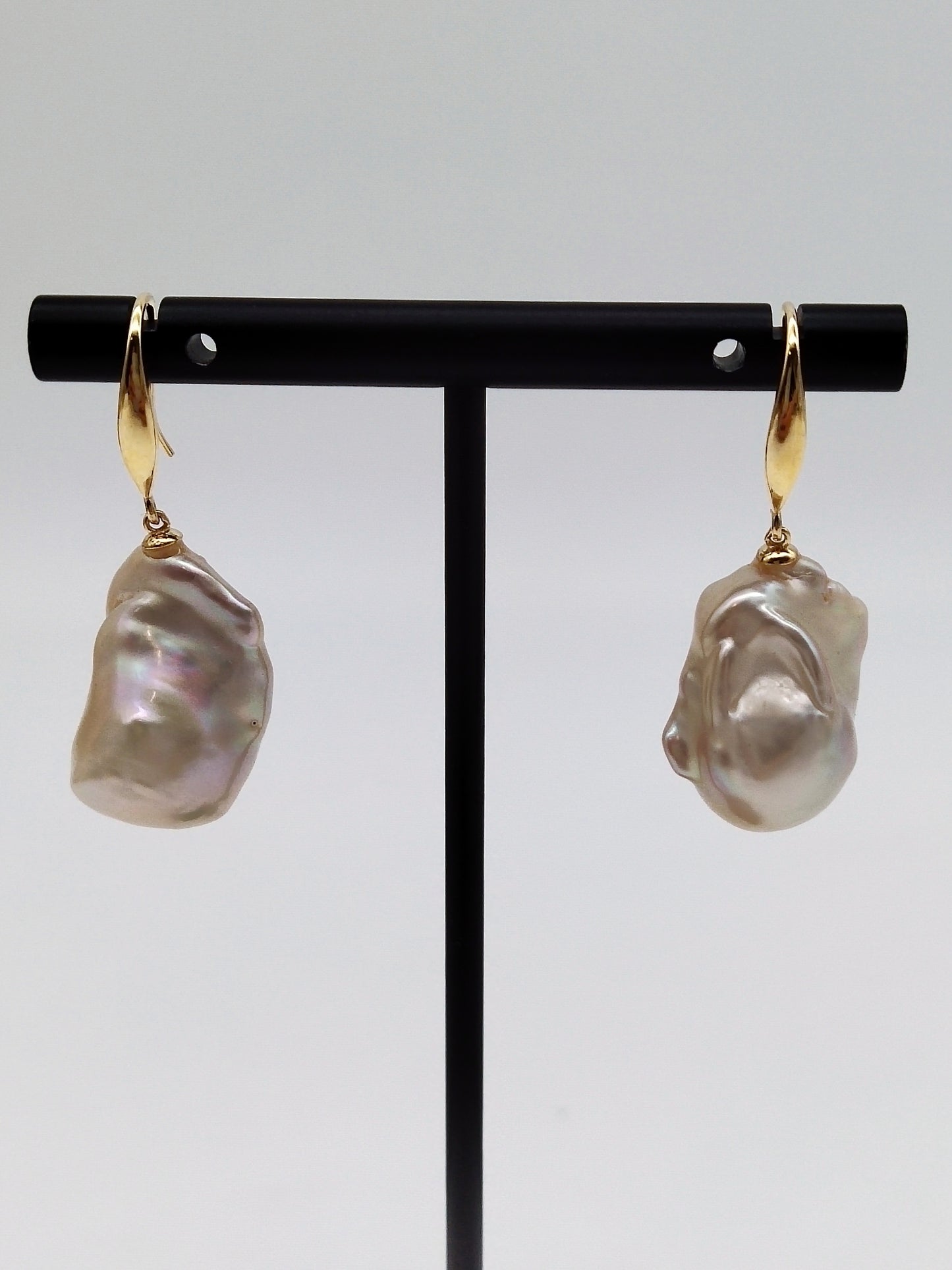 CHAMPAGNE BAROQUE PEARL EARRINGS