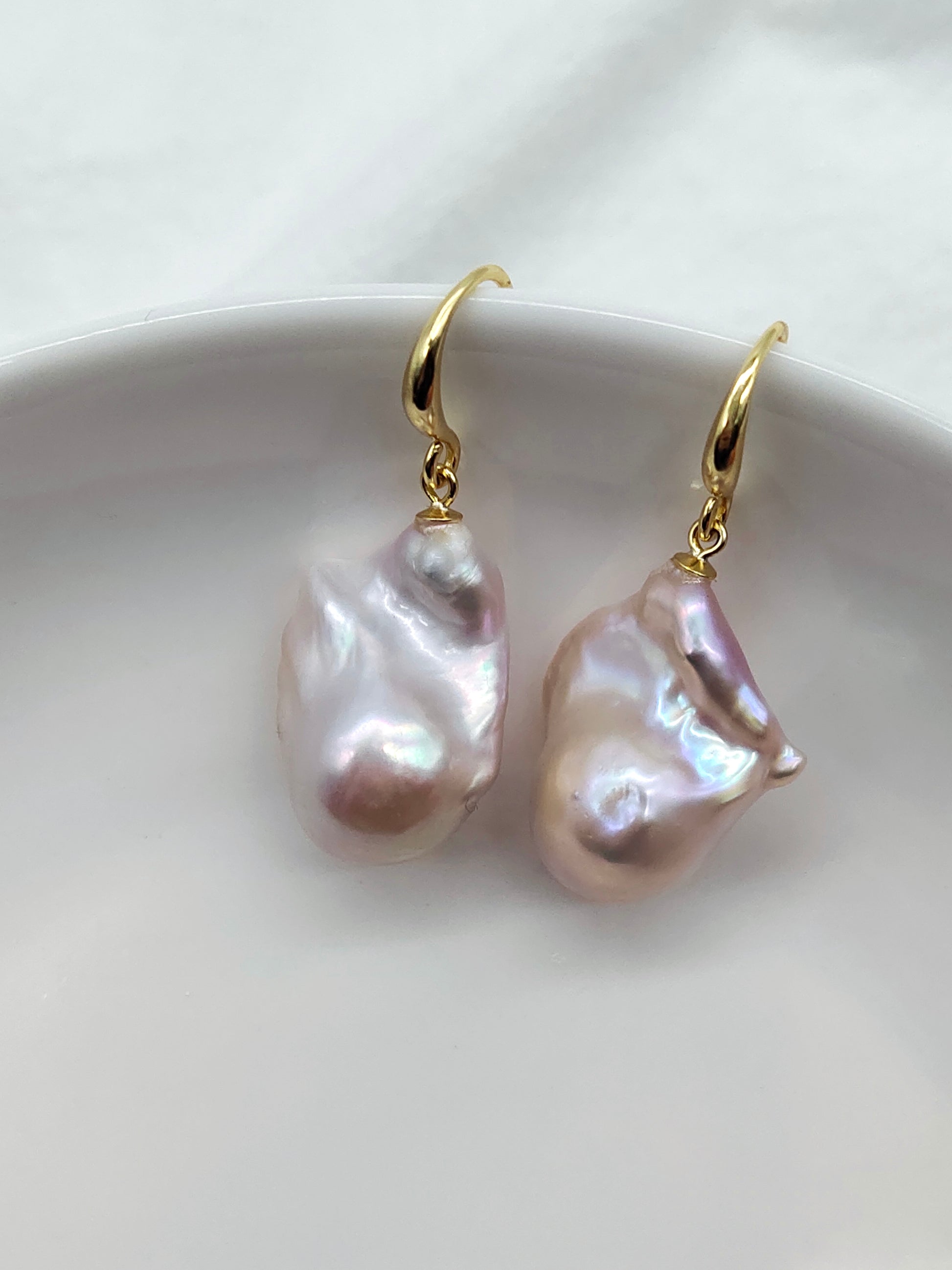 LIGHT PINK LARGE BAROQUE PEARL EARRINGS