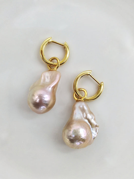 CHAMPAGNE BAROQUE PEARL EARRINGS