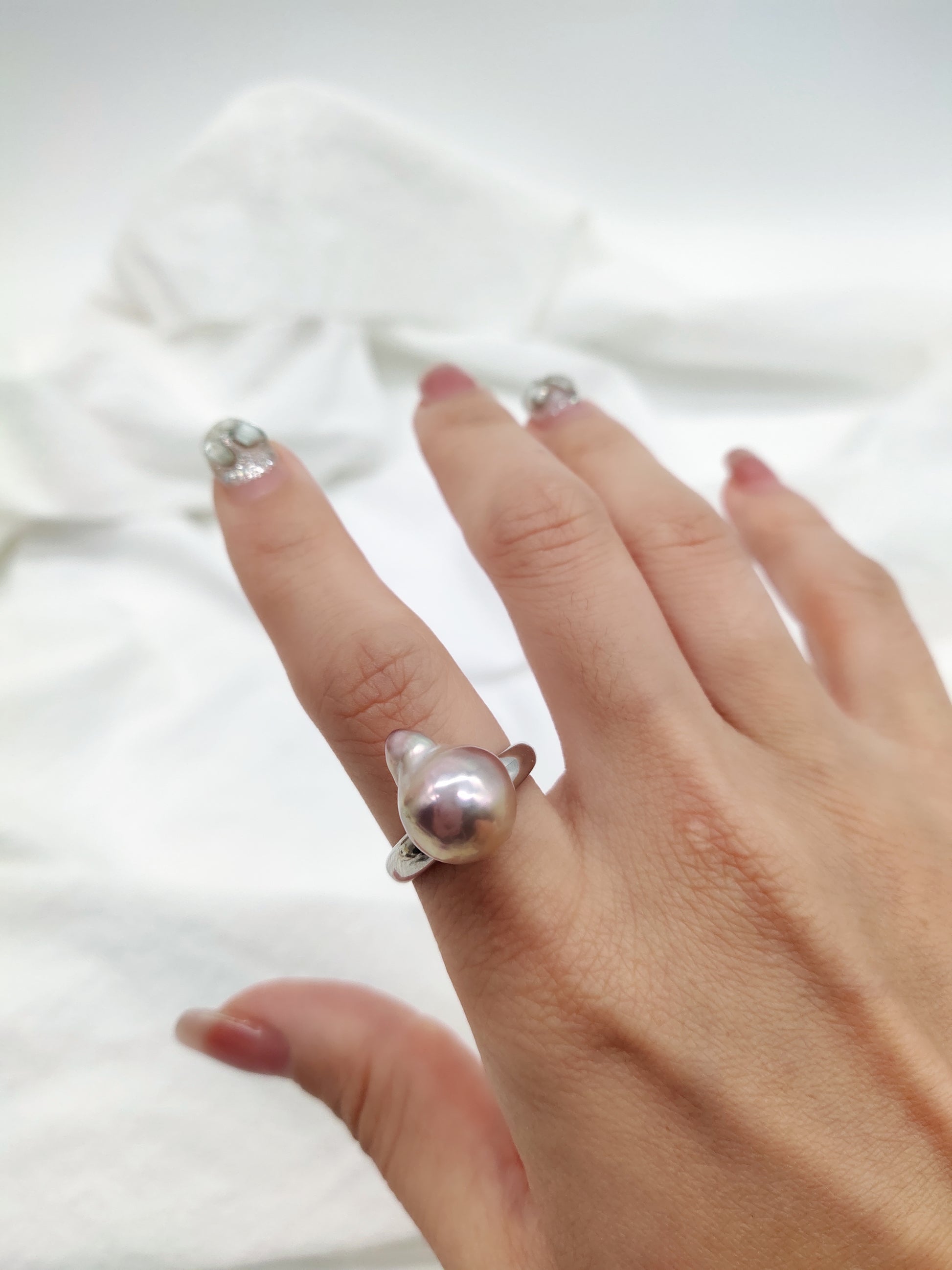 MINI BAROQUE PEARL RING