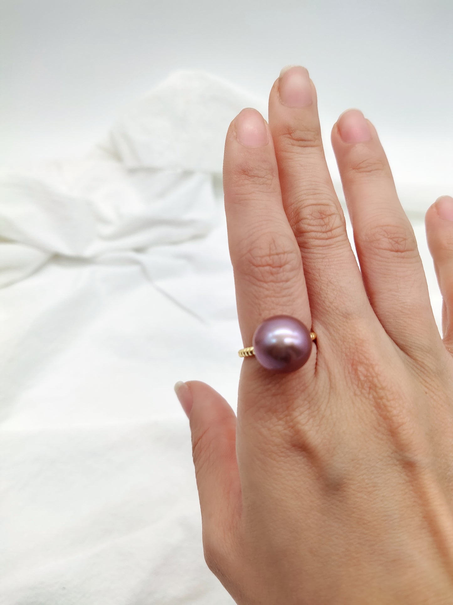 CLASSIC BUTTON SHAPE NATURAL PURPLE PEARL RING