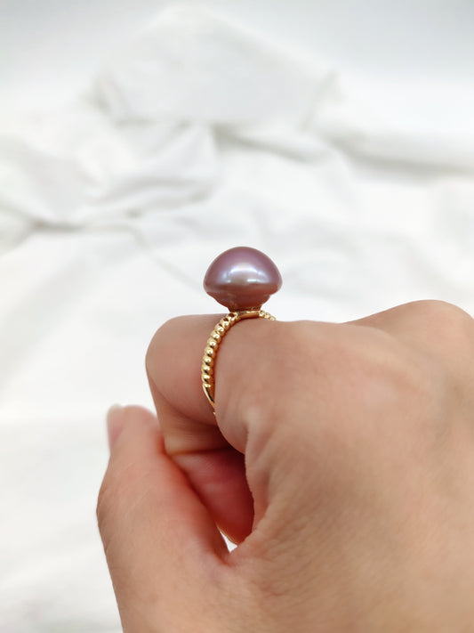 CLASSIC BUTTON SHAPE NATURAL PURPLE PEARL RING