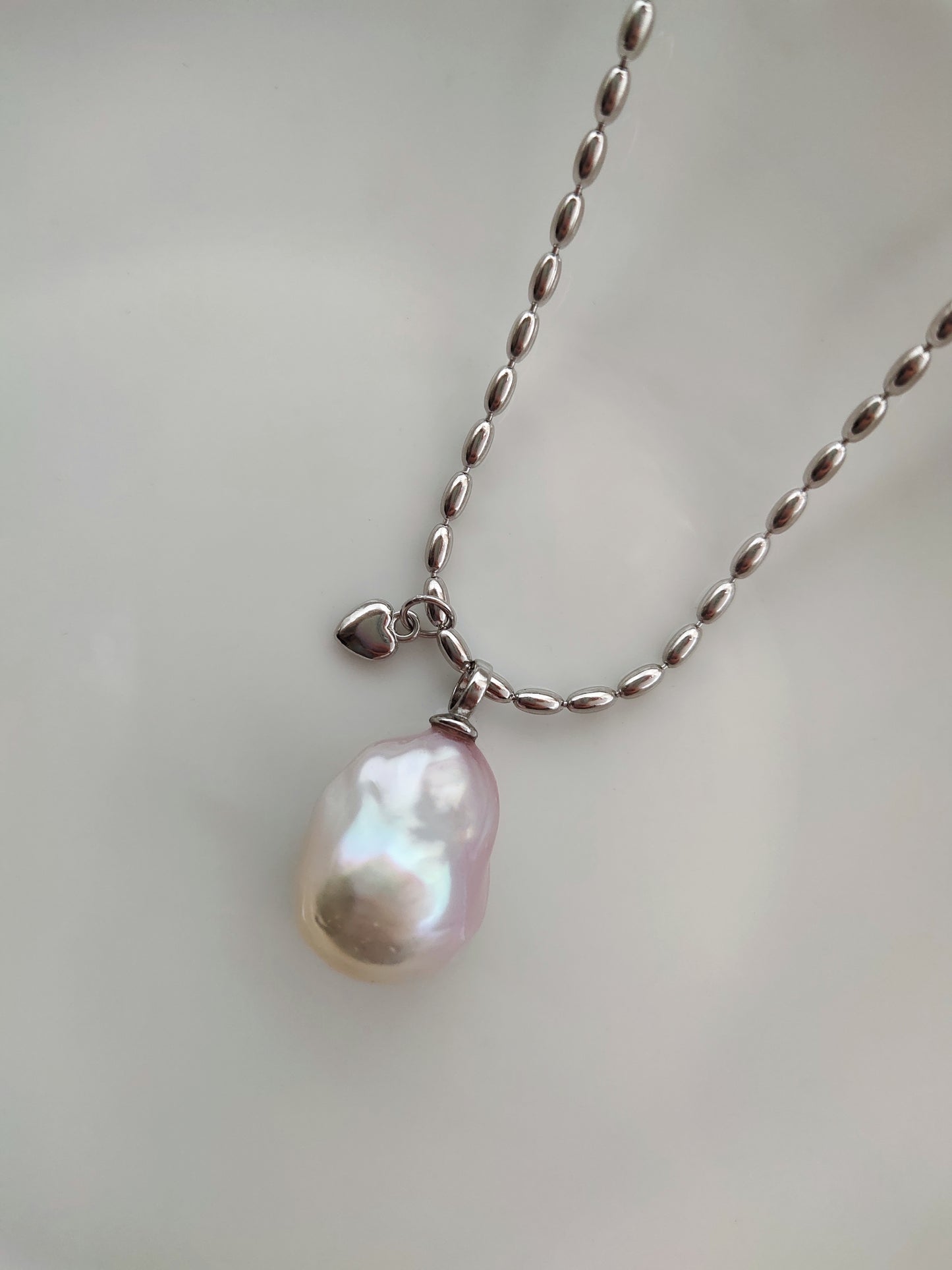 LIGHT PINK COLOUR BAROQUE PEARL PENDANT