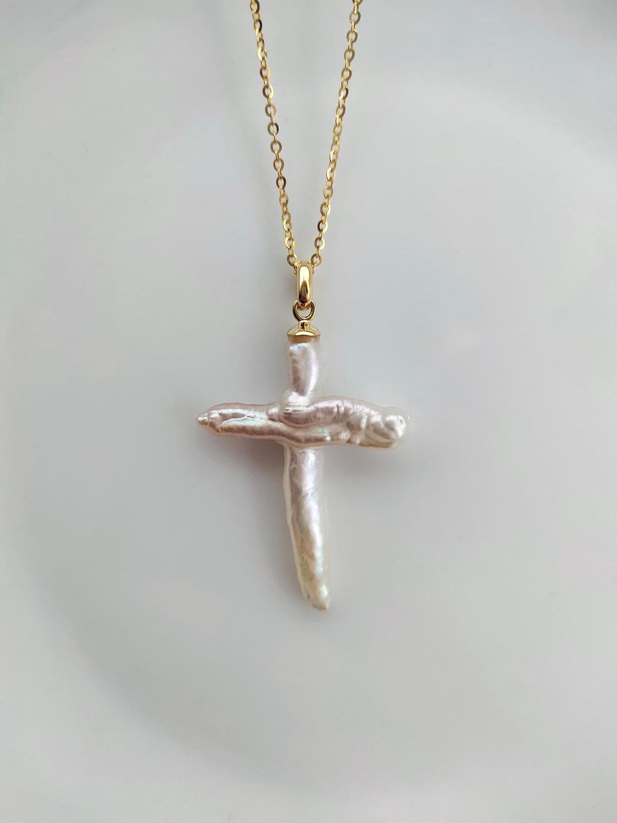 CROSS PEARL NECKLACE