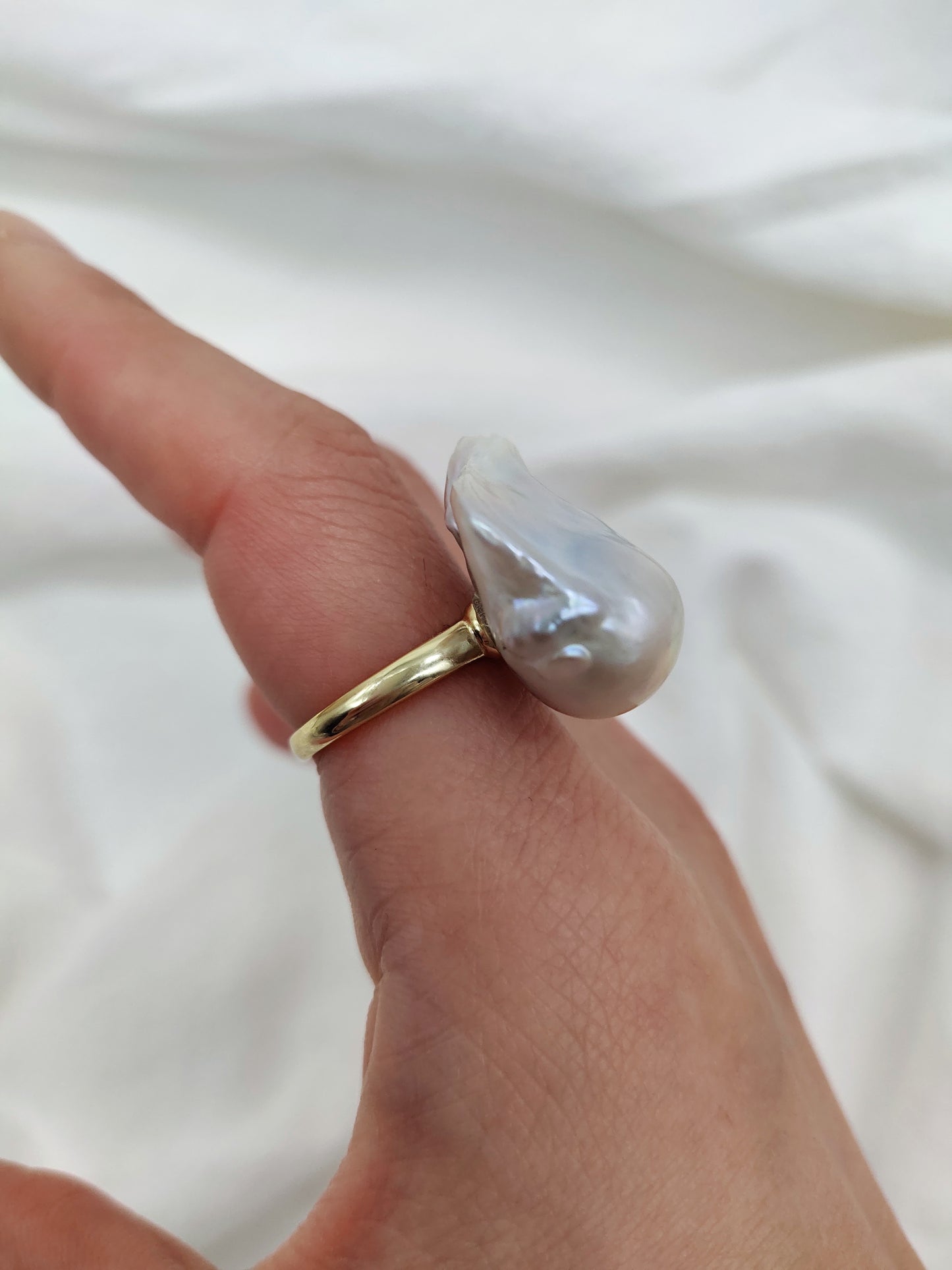 BAROQUE PEARL RING