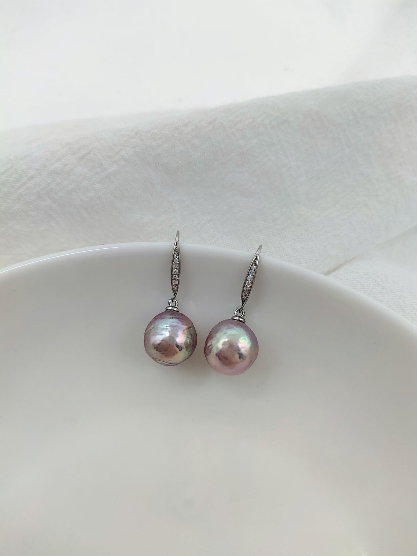 NATURAL PINK ROUND BAROQUE PEARL EARRINGS