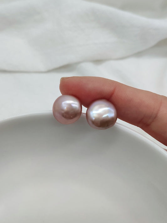 NATURAL PINK COIN PEARL EARRINGS