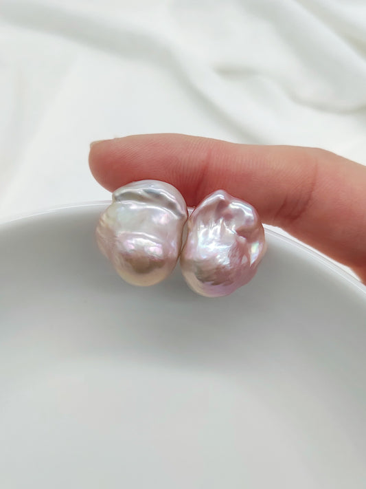 NATURAL PINK BAROQUE PEARL STUD EARRINGS