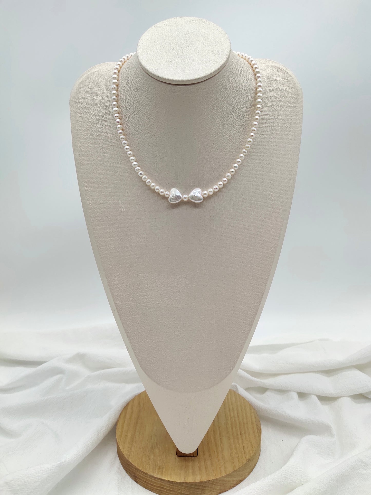 BOW PEARL NECKLACE