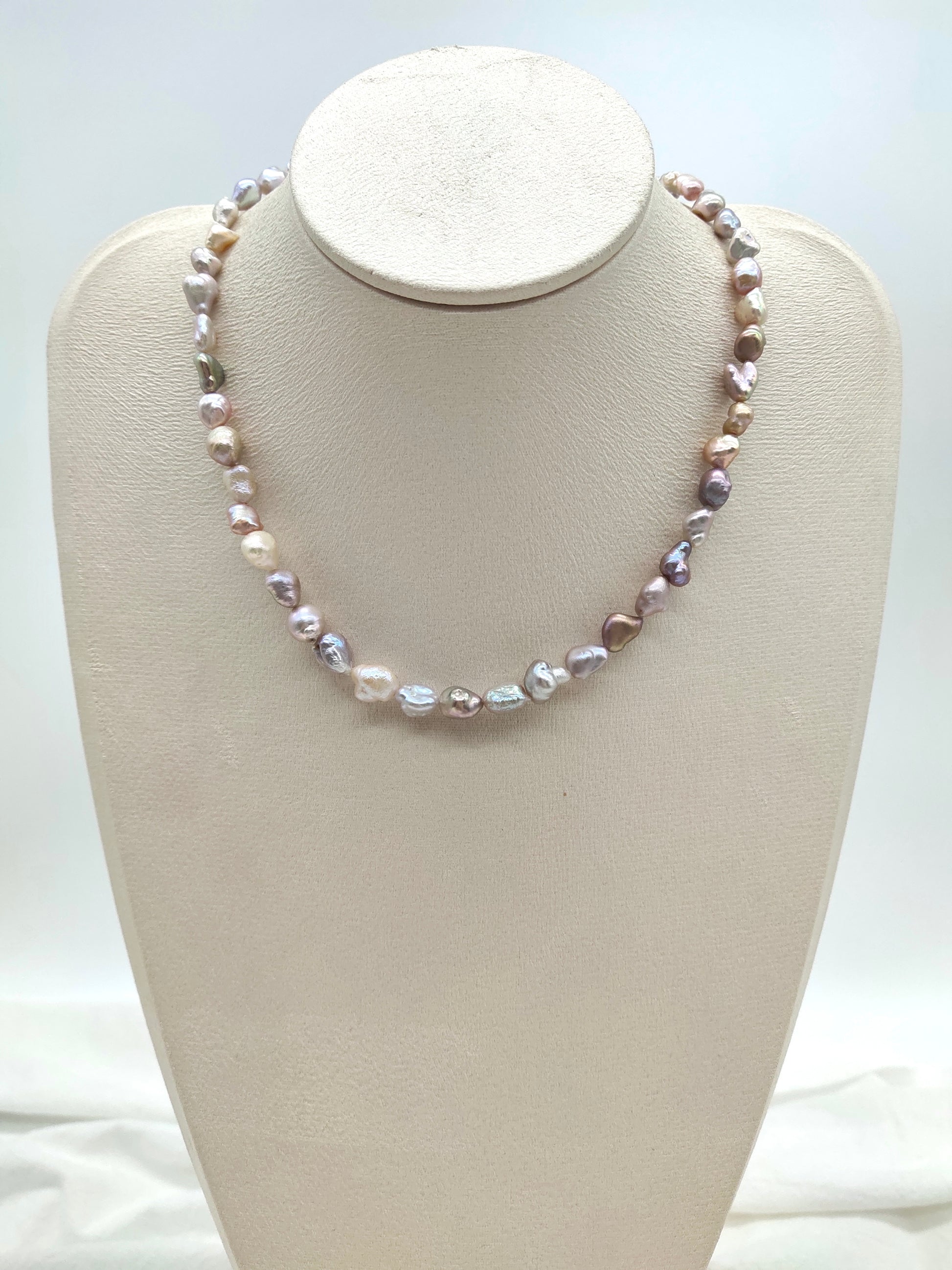 IRIDESCENT FRESHWATER KESHI PEARL NECKLACE