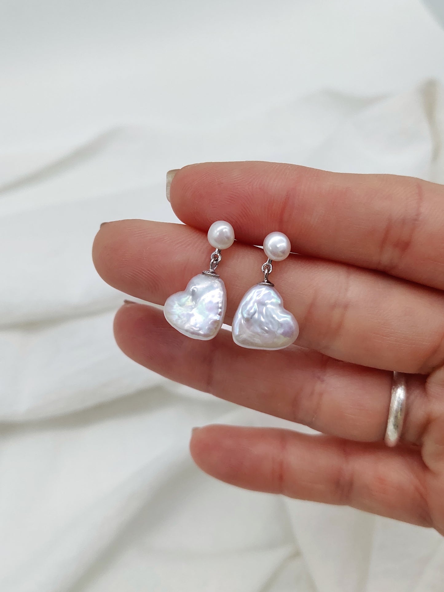 WHITE LOVE HEART PEARL EARRINGS