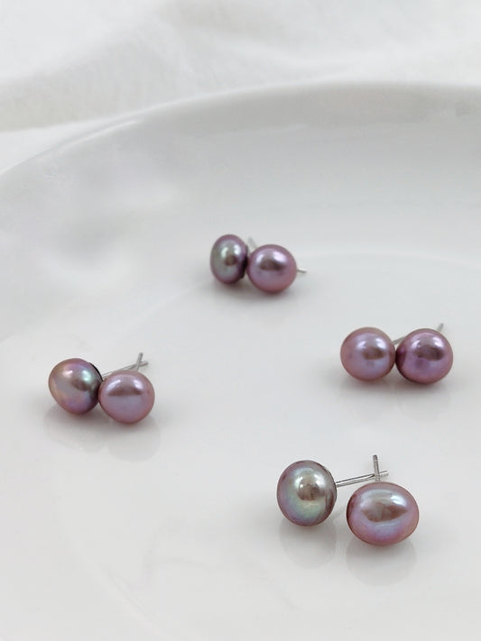 NATURAL PINK BUTTON PEARL STUD EARRINGS
