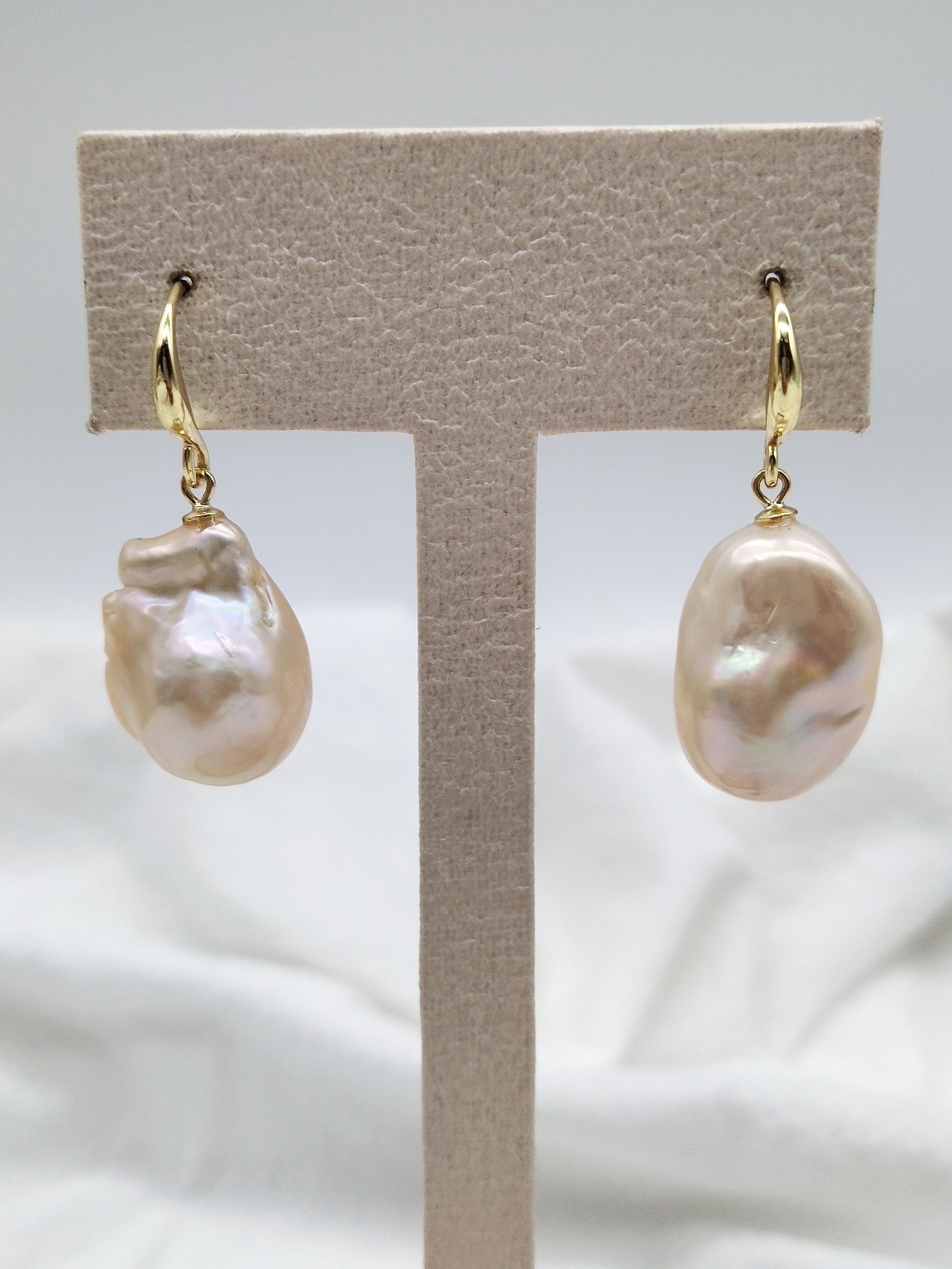 CHAMPAGNE BAROQUE PEARL EARRINGS