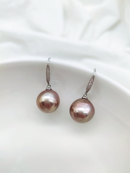 NATURAL PINK ROUND BAROQUE PEARL EARRINGS