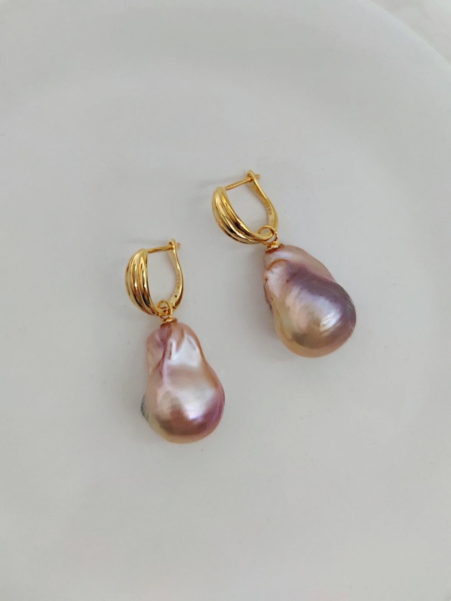 IRIDESCENT BAROQUE PEARL EARRINGS