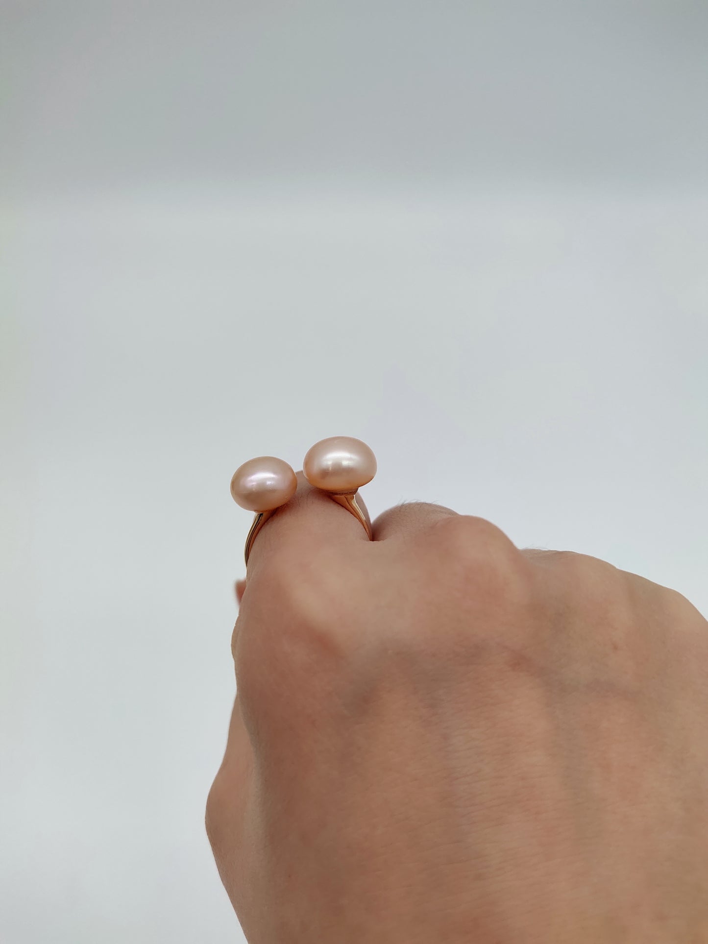 Double pearl ring
