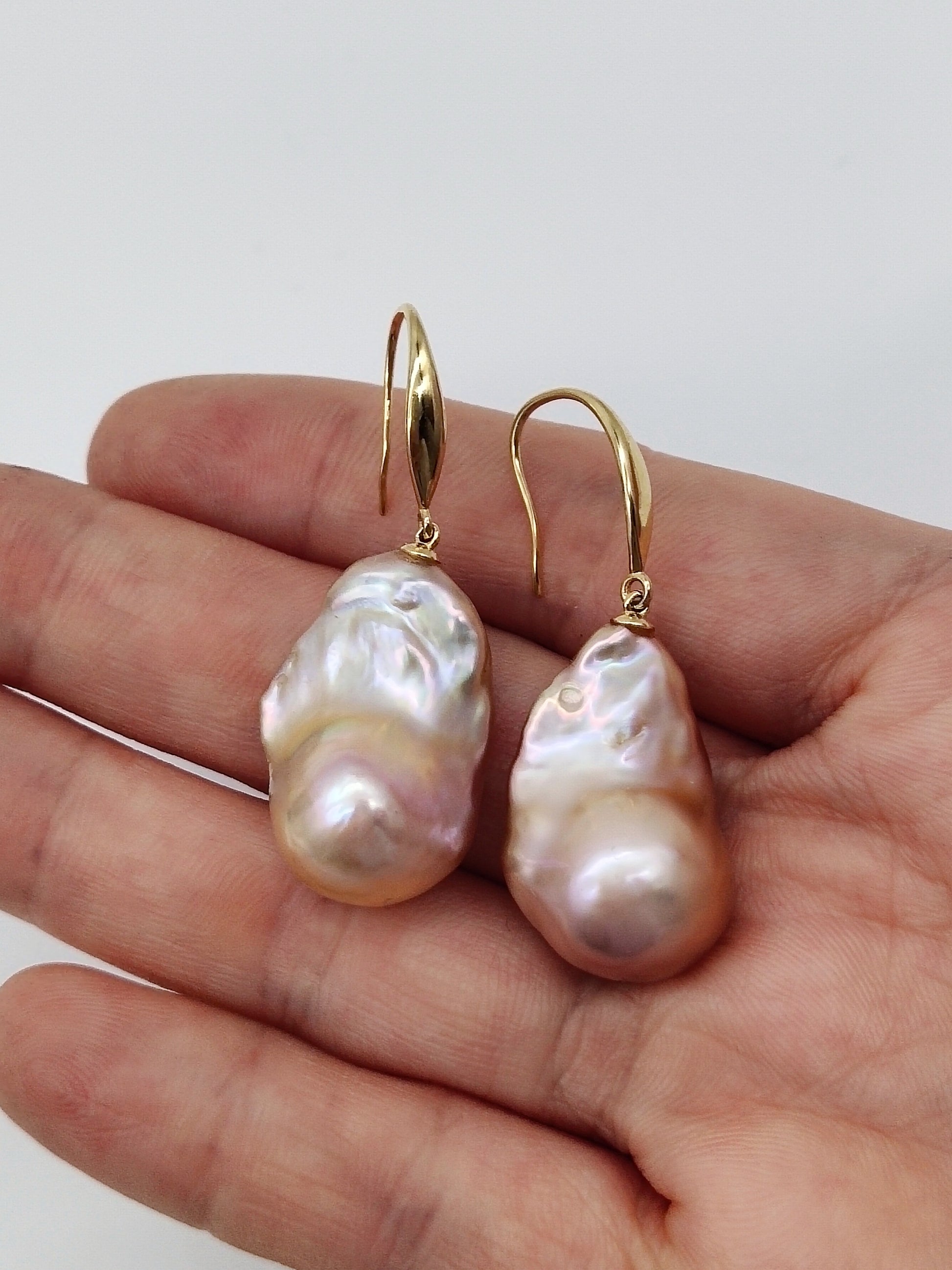 NATURAL PINK LARGE BAROQUE PEARL EARRINGS