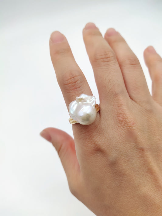 LARGE BAROQUE PEARL RING