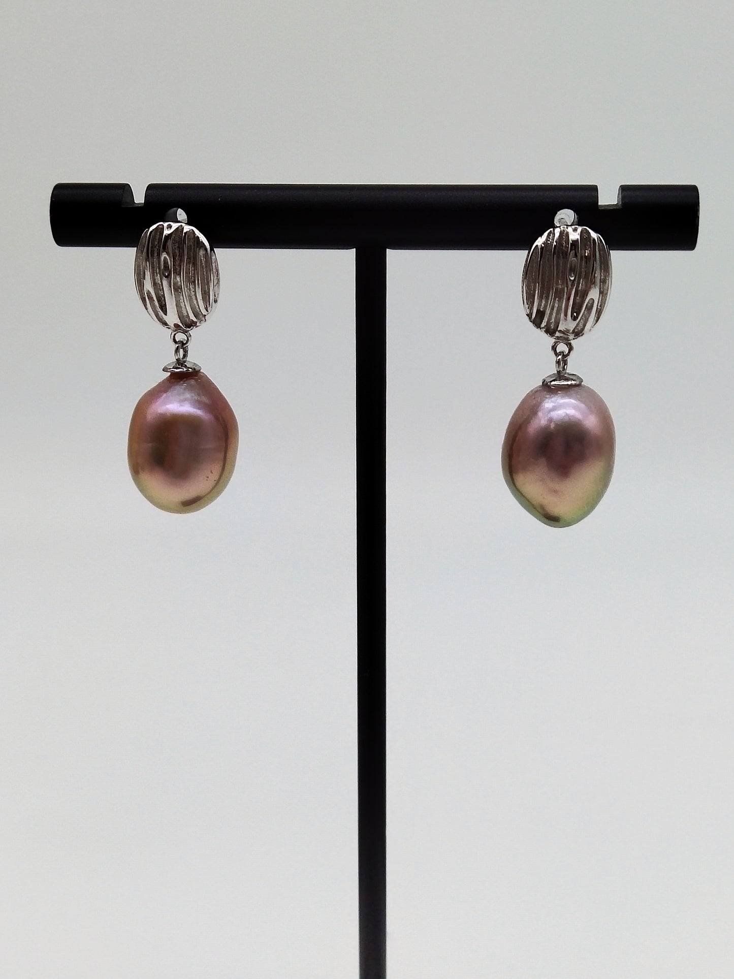 NATURAL PINK PEARL WITH GREEN LUSTER DROP EARRINGS