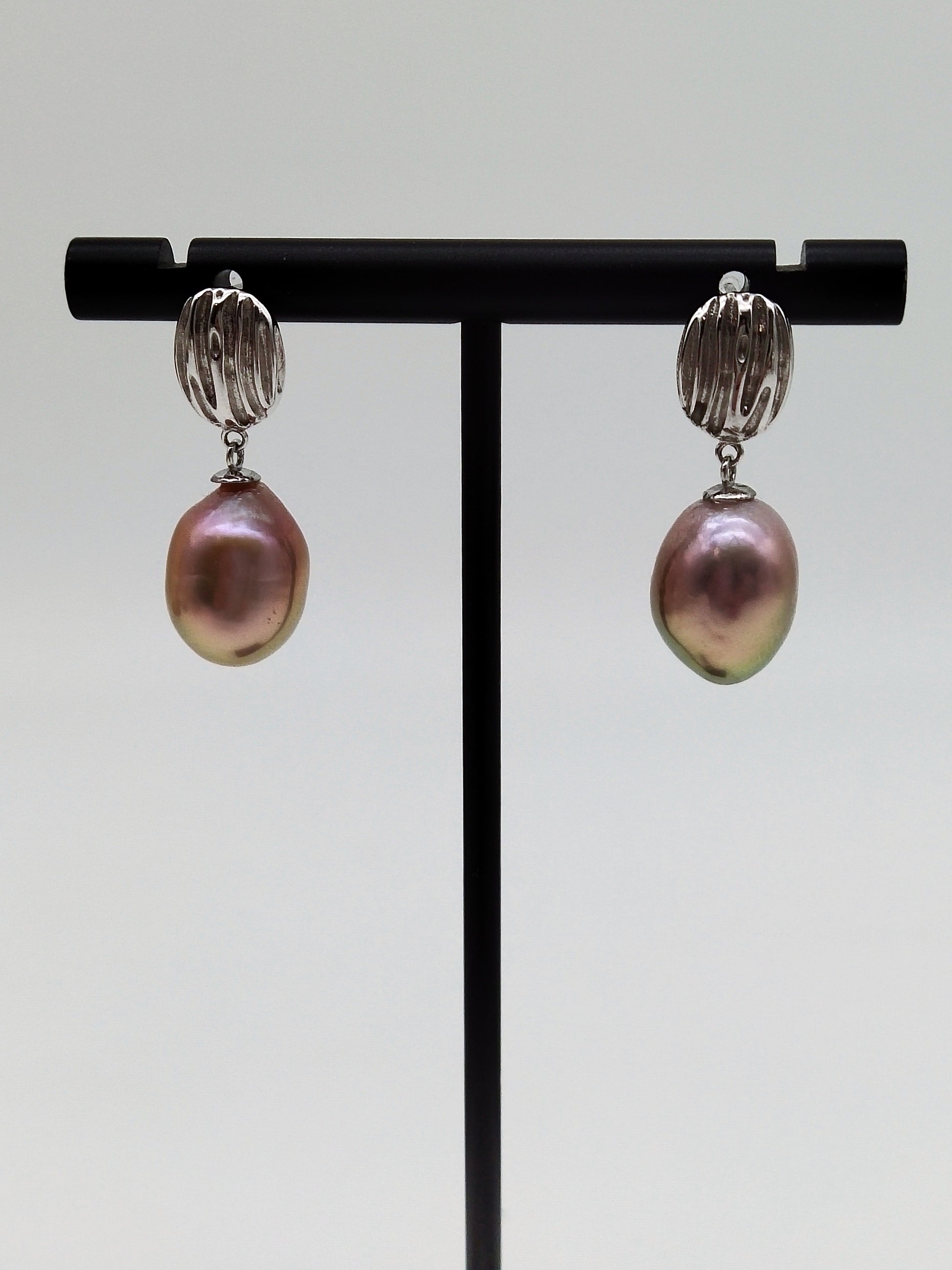NATURAL PINK PEARL WITH GREEN LUSTER DROP EARRINGS