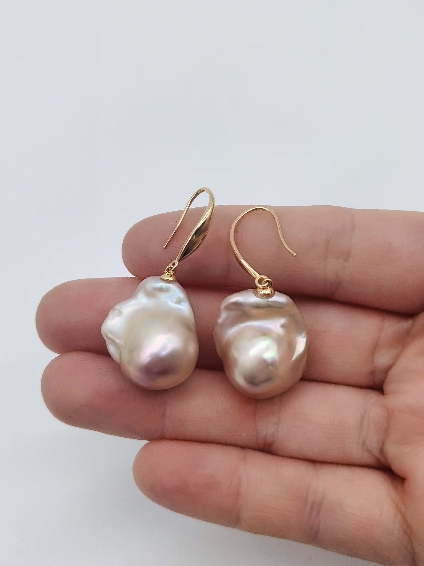 IRIDESCENT BAROQUE PEARL EARRINGS